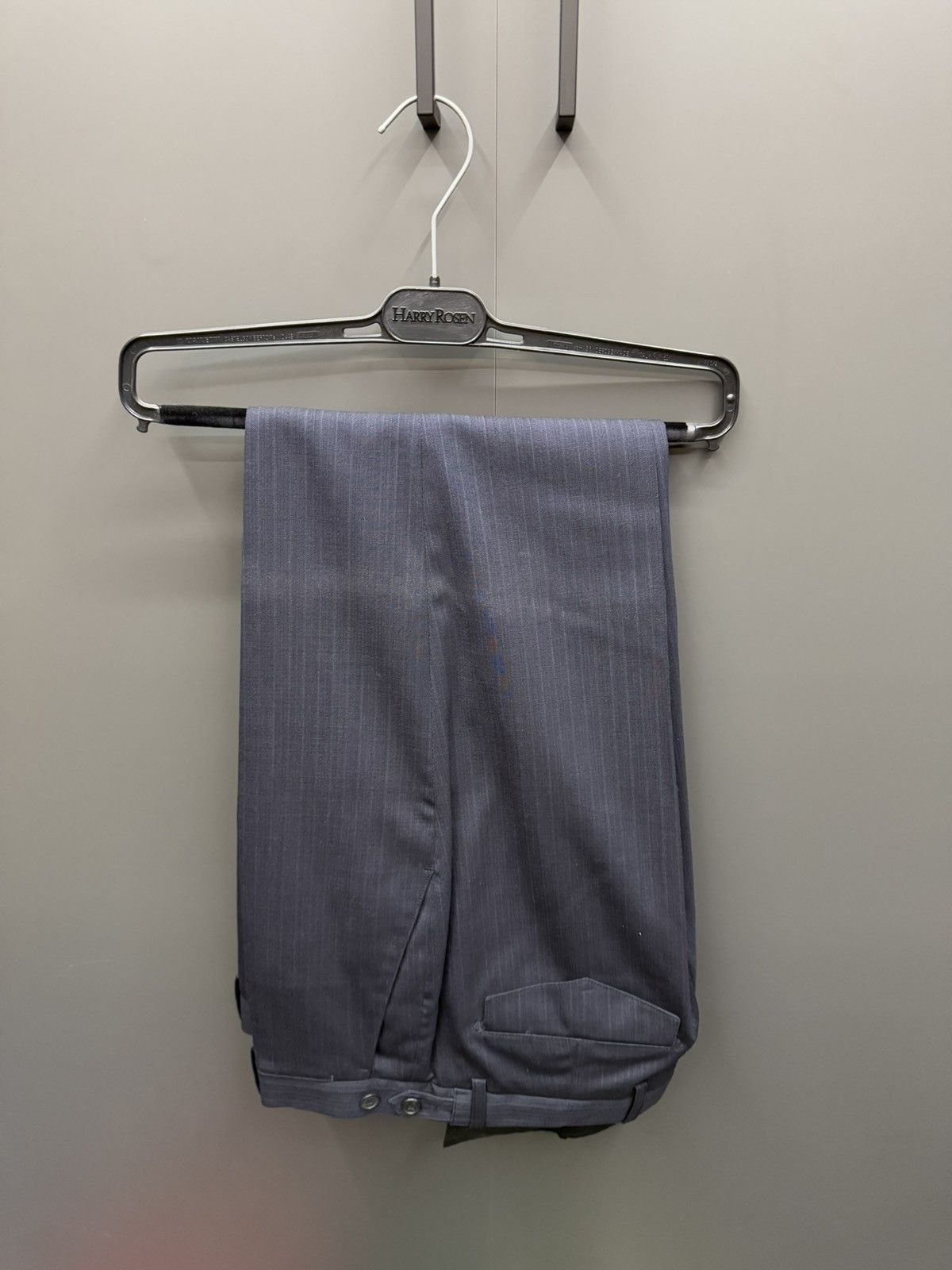 Burberry Burberry London Pinstripe Dress Pants Navy Blue 32 Size US 32 / EU 48 - 1 Thumbnail