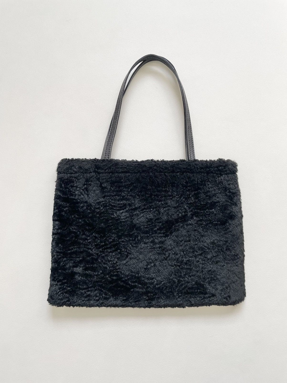 Miu Miu A/W 1999 Black Shearling Mini Hand Bag Size ONE SIZE - 3 Thumbnail