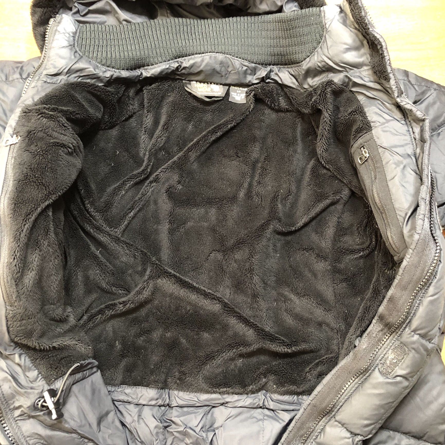 Mountain Hardwear VINTAGE Mountain Hardwear Jacket Womens S Black Full Zip Down Puffer Trench Coat Hooded Size S / US 4 / IT 40 - 4 Thumbnail