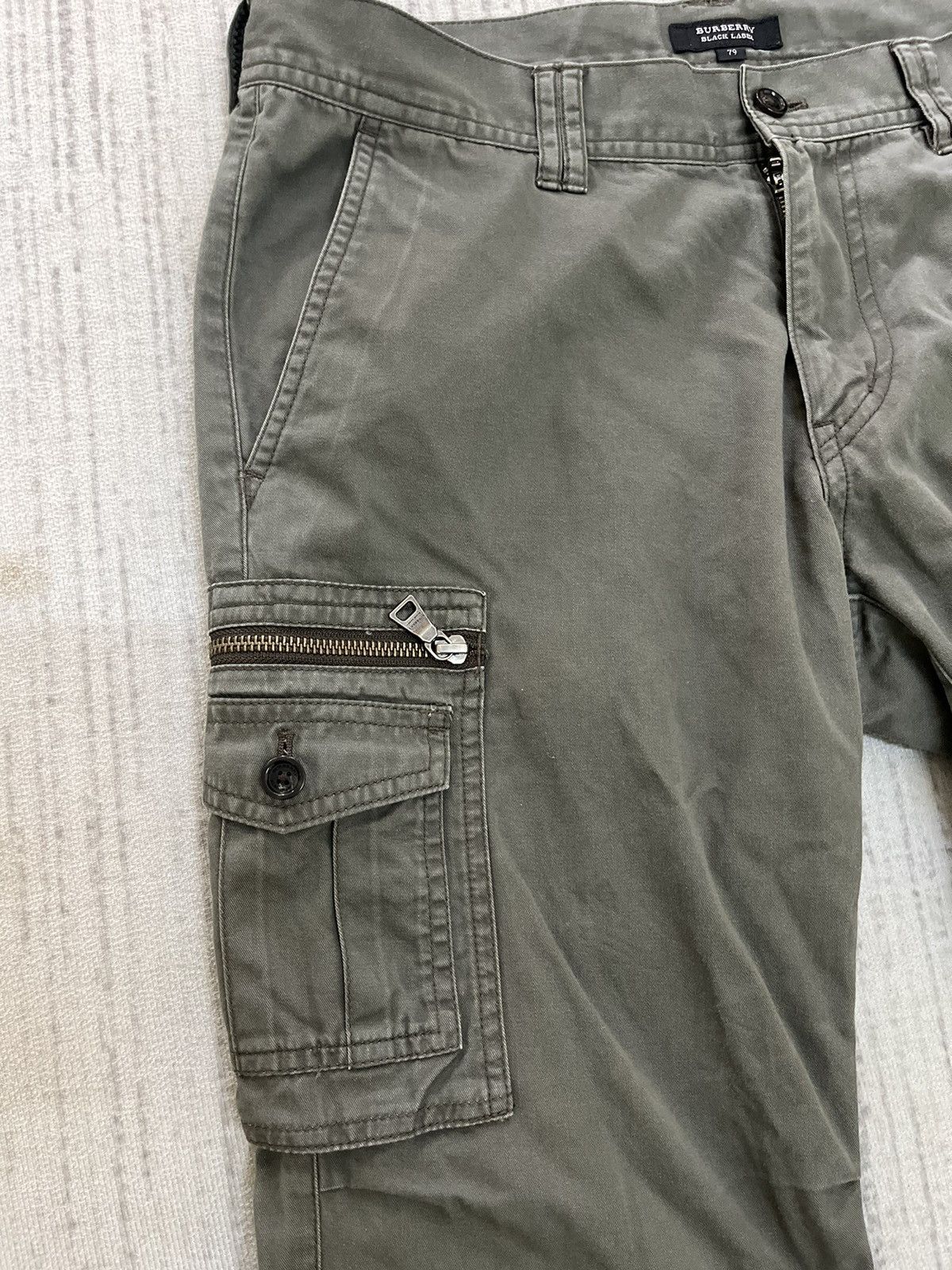 Burberry Burberry cargo pant multi pocket Size US 33 - 7 Thumbnail