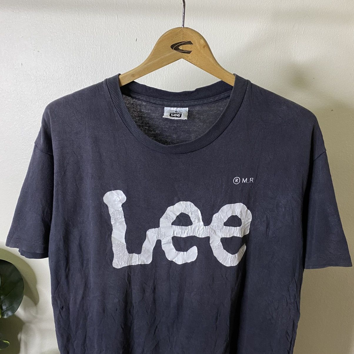 Lee Vintage 1990s Lee OG Big Logo Faded Black T Shirt Size US L / EU 52-54 / 3 - 2 Thumbnail