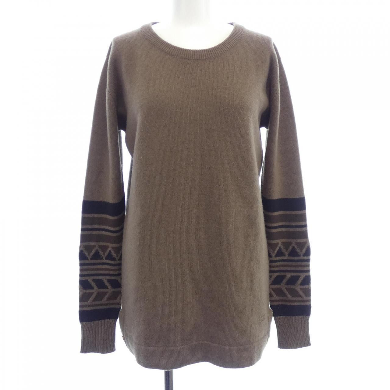 Chanel Chanel Chanel 100% Cashmere Knit Others Tops DUTY FREE for USA Size ONE SIZE - 1 Thumbnail