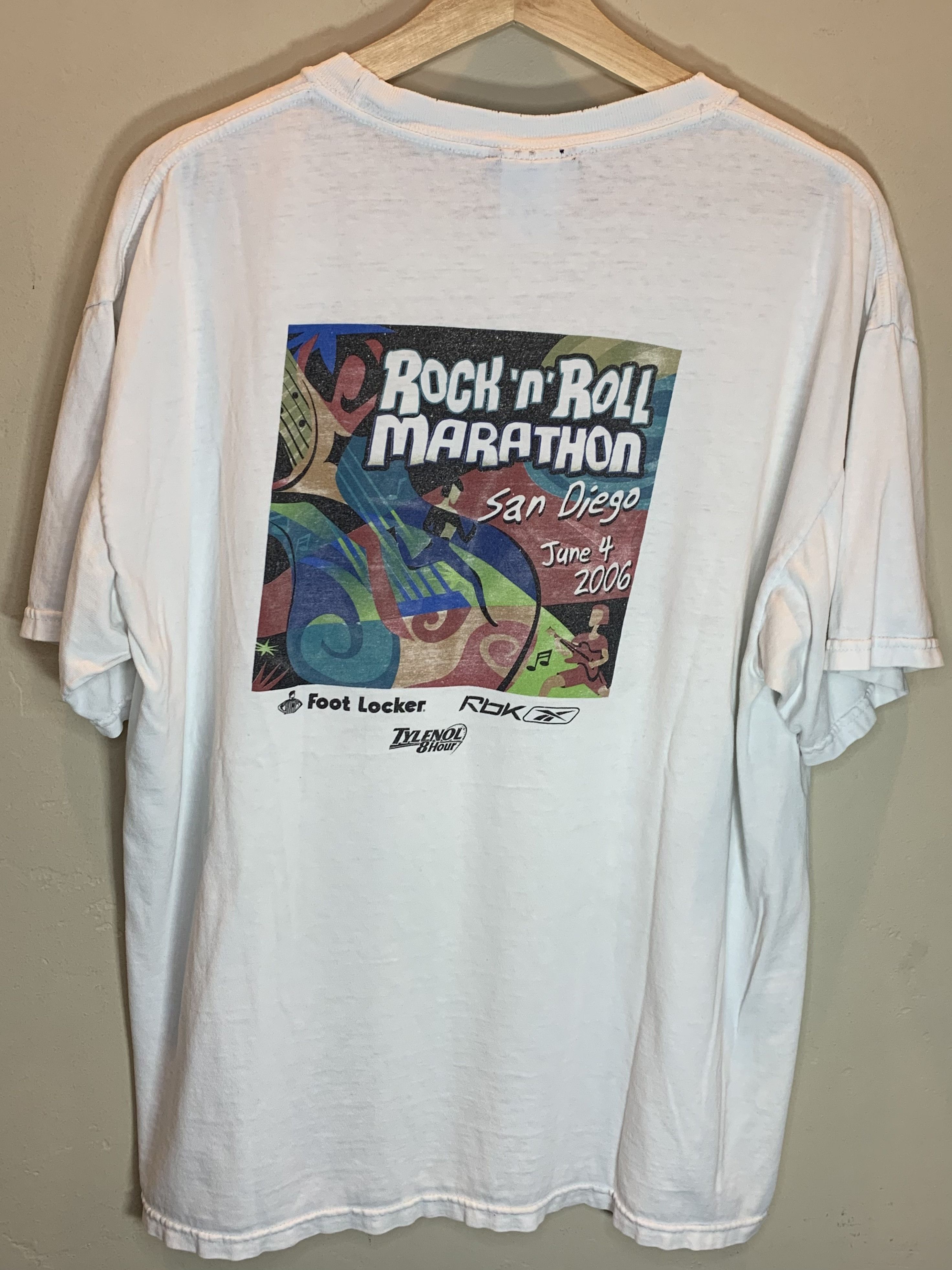 Reebok *RARE* Vintage Rock N Roll Marathon Reebok Foot Locker Shirt Size US L / EU 52-54 / 3 - 1 Thumbnail