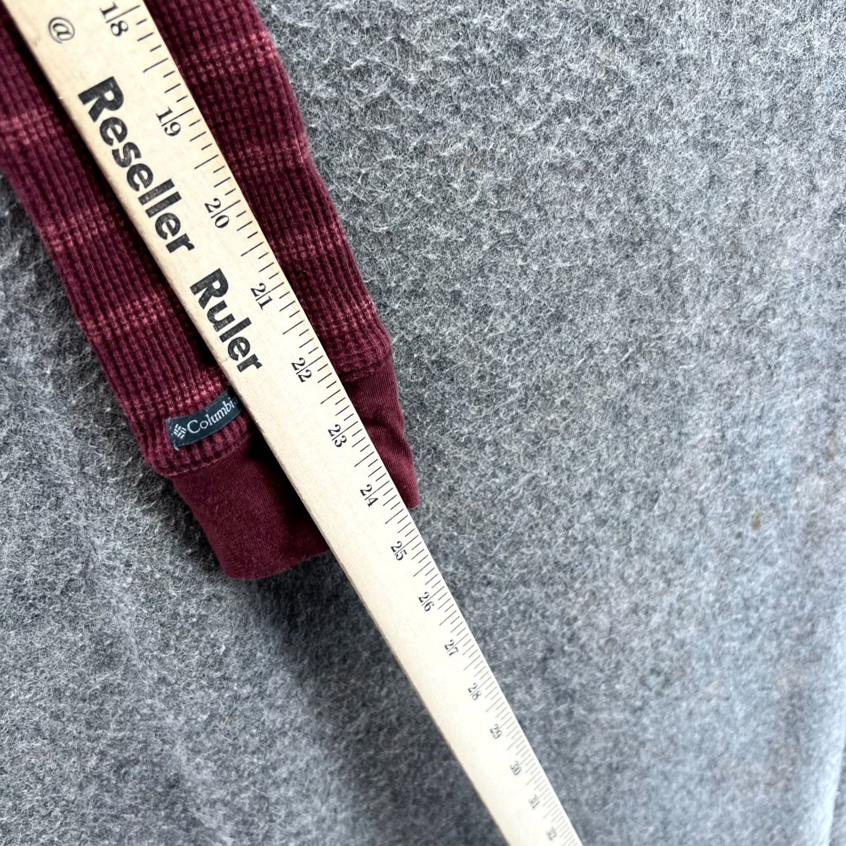 Vintage Columbia Shirt Women Large Burgundy Thermal Waffle Knit Long Sleeve Pullover Top Size L / US 10 / IT 46 - 5 Thumbnail
