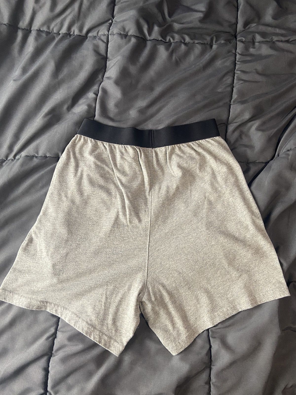 Essentials × FOG × Fear of God Essential Lounge shorts Size US 26 / EU 42 - 2 Thumbnail