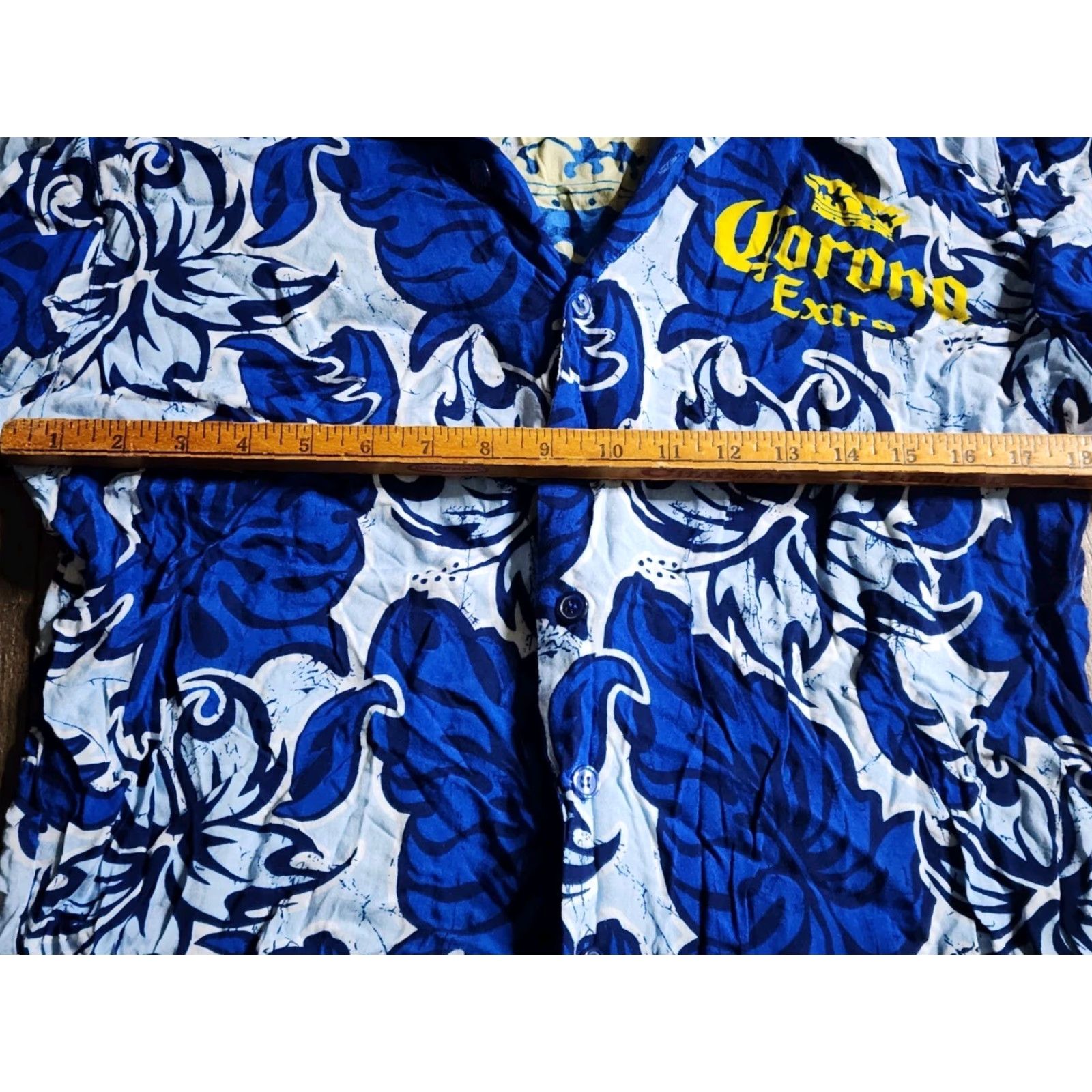 Gloverall VINTAGE Corona Shirt Womens M Collared Button-Up Cropped Blue Beach Coverup All Over Print Hawaii Shirt Size M / US 6-8 / IT 42-44 - 3 Thumbnail
