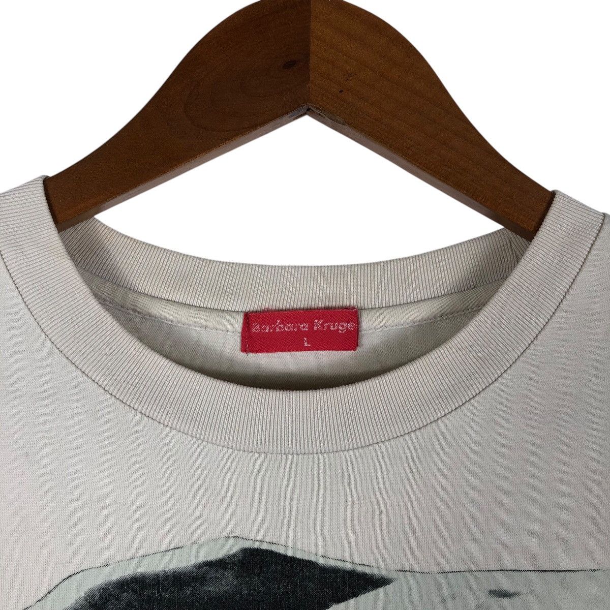 Barbara Kruger BARBARA KRUGER Remote Control Poster Print T-Shirt Size US L / EU 52-54 / 3 - 3 Thumbnail