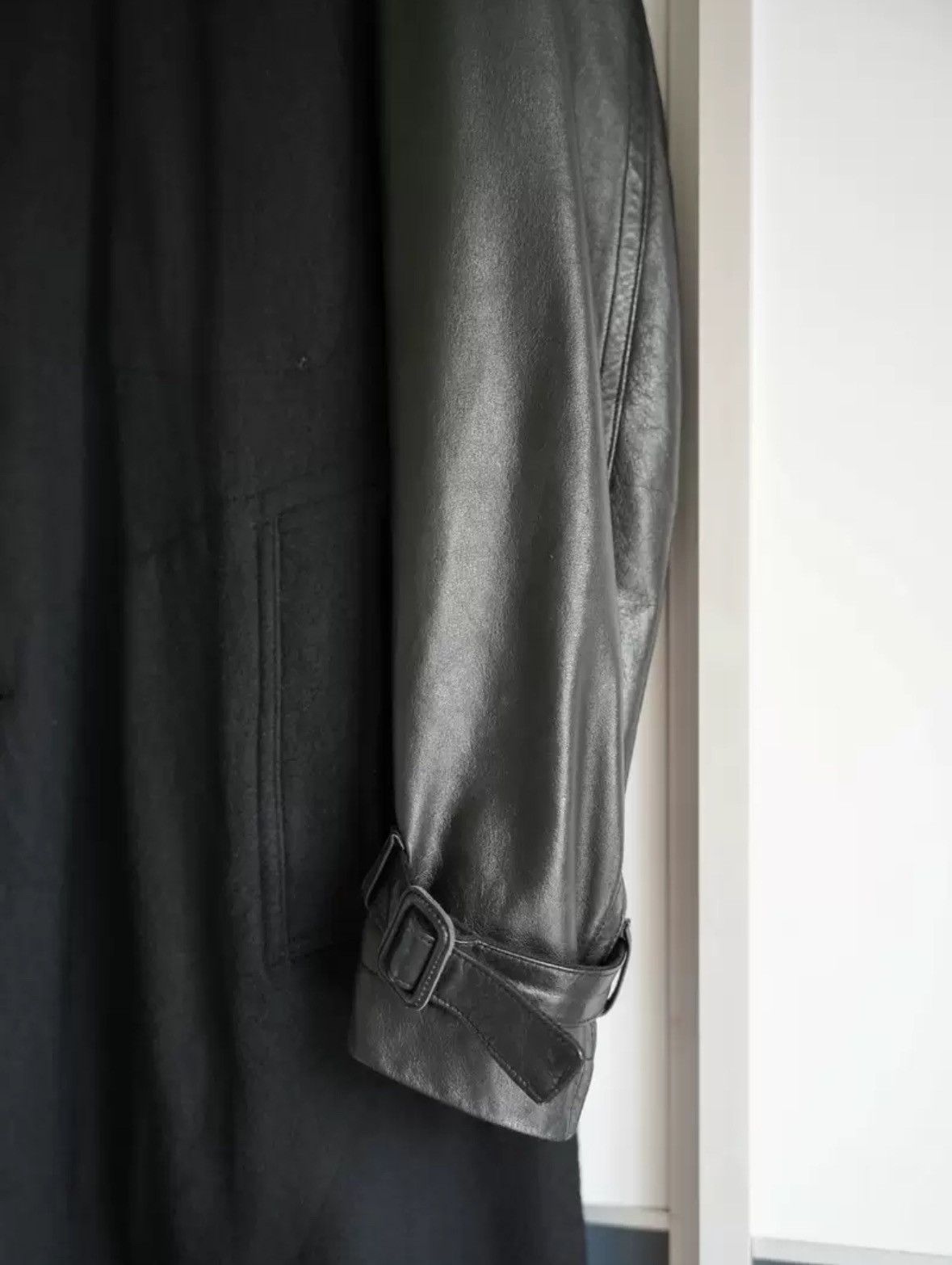 Yohji Yamamoto Yohji Yamamoto 12aw Leather Sleeve Belt Coat Size US L / EU 52-54 / 3 - 3 Thumbnail