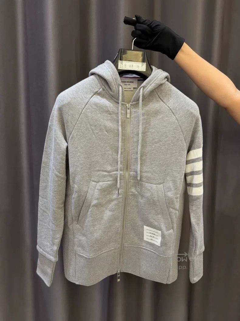 Thom Browne Thom Browne Classic Gray Stripe Zip Hoodie Size US S / EU 44-46 / 1 - 1 Thumbnail