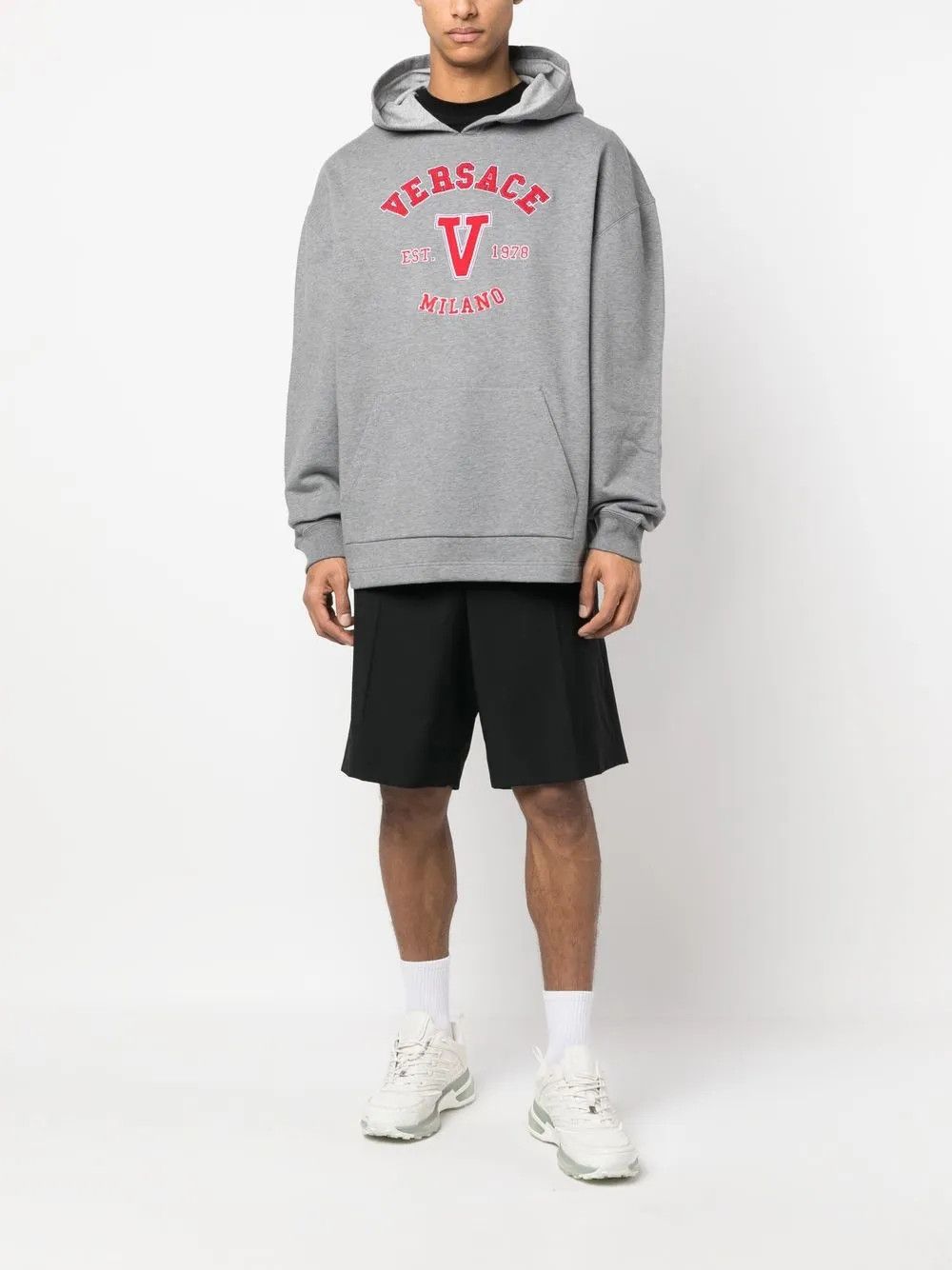 Versace o1y0525 Logo Hoodie in Grey Size US S / EU 44-46 / 1 - 5 Thumbnail
