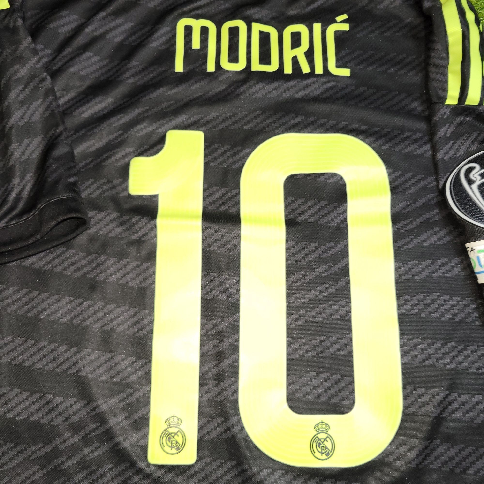 Adidas Modric Real Madrid 2022 2023 Third UEFA Soccer Jersey L Size US L / EU 52-54 / 3 - 4 Thumbnail