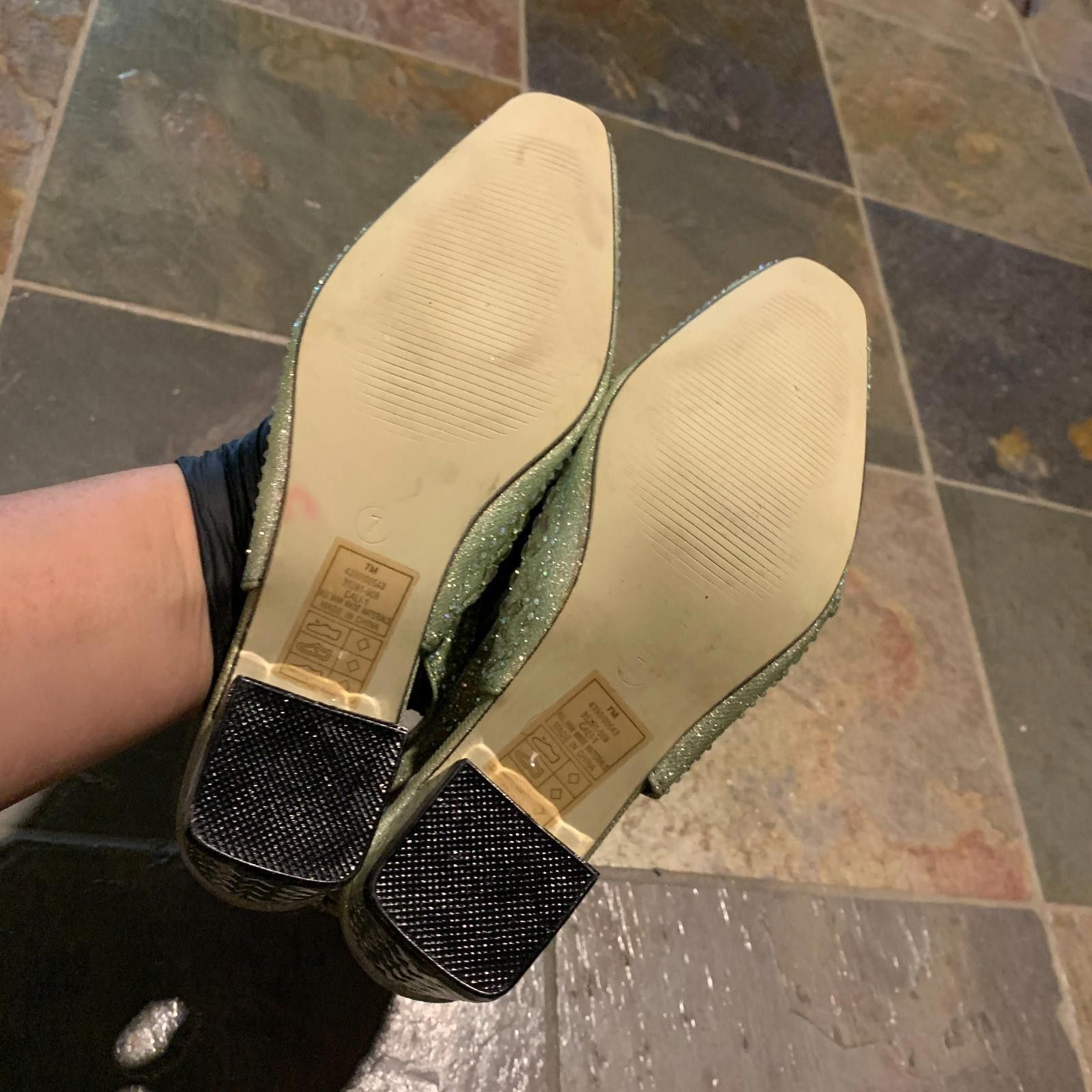 Designer Womens VALENTI FRANCO CROSS BLING SPARKLE Flats Sz. 7M (G107 Size US 7 / IT 37 - 6 Thumbnail
