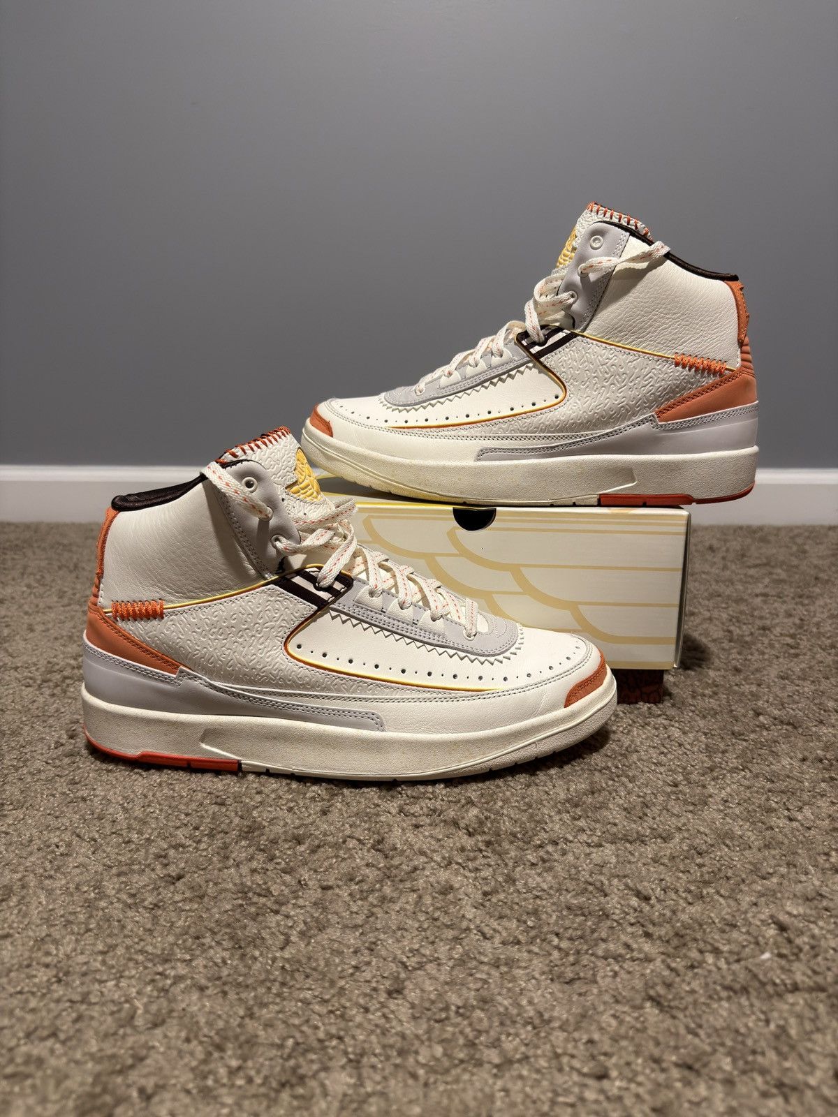 Jordan Brand 2022 Maison Chateau Rouge x Air Jordan 2 Size US 10.5 / EU 43-44 - 2 Thumbnail