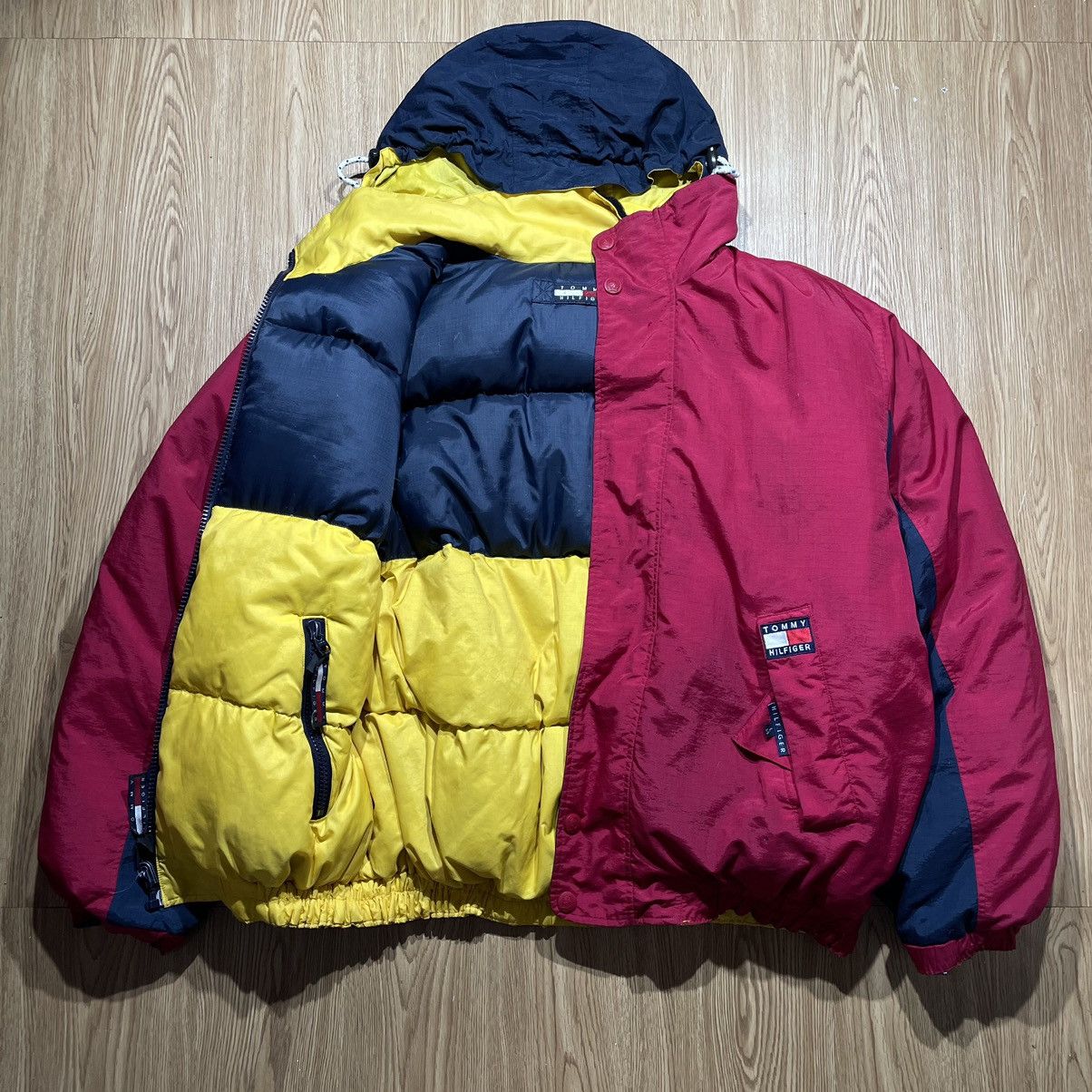 Tommy Hilfiger × Vintage Puffer Tommy Hilfiger Vintage 90’s Big Logo Reversible Size US XL / EU 56 / 4 - 20 Thumbnail