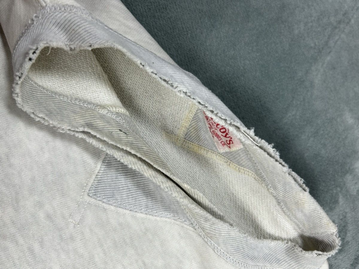 The Real McCoy's Vintage Distressed Real Mccoy’s Crewneck Sweatshirt Size US L / EU 52-54 / 3 - 8 Thumbnail