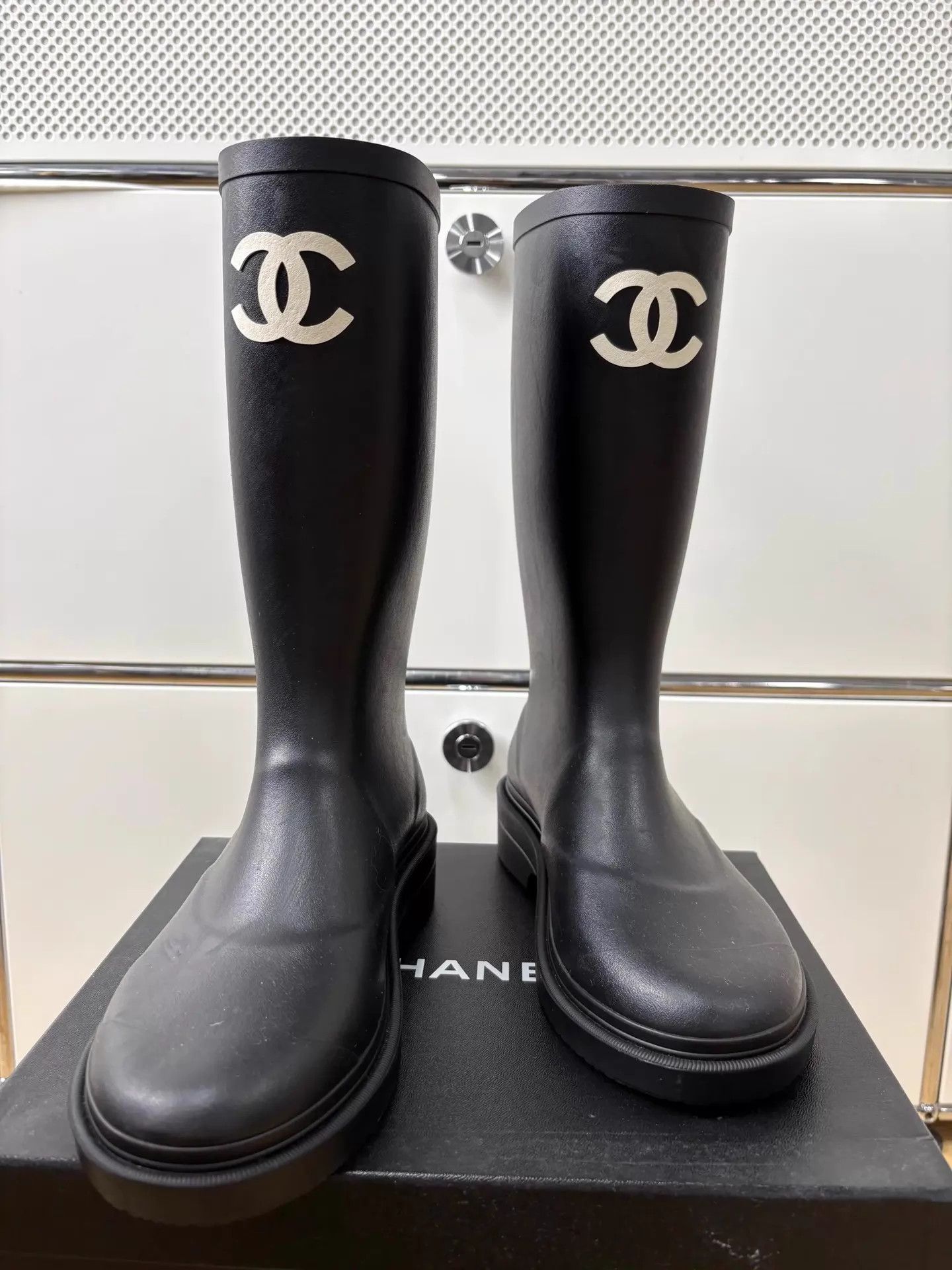 Chanel Chanel Black & White Double C Logo Tall Rubber Rain Boots 37 Size US 6.5 / IT 36.5 - 1 Thumbnail