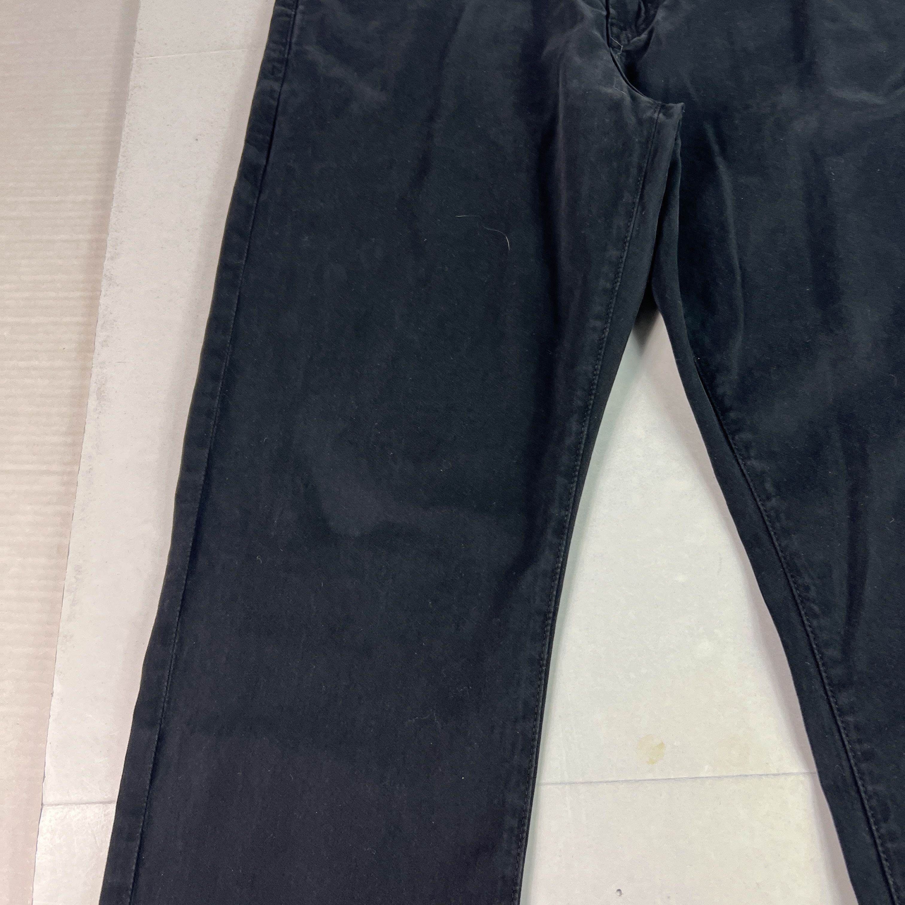 AG Adriano Goldschmied Adriano Goldschmied Everett Slim Straight Black Chinos Size US 35 - 4 Thumbnail