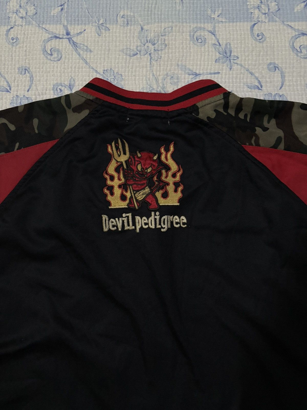 Vintage Blaze up Chap Shirt V Collar Shirt Embroidery Devil Size US L / EU 52-54 / 3 - 12 Thumbnail