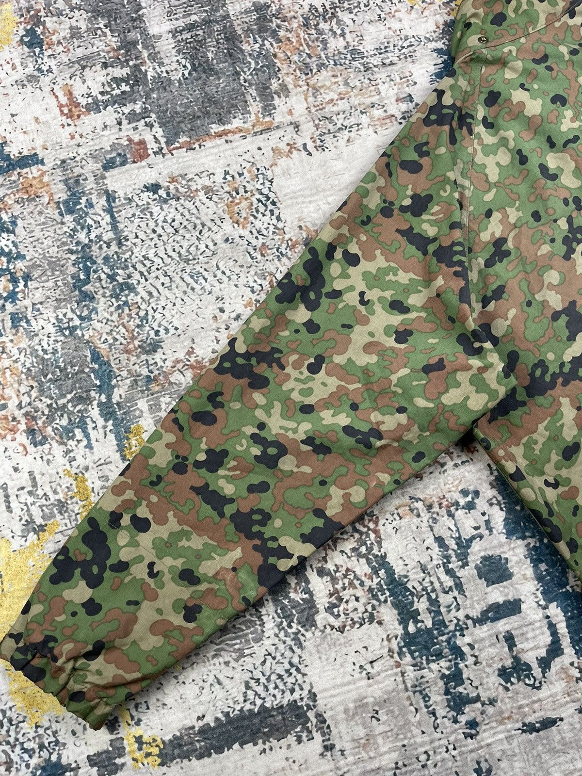 Goretex Vintage JGSDF Japan Army Camouflage Goretex Jackets Size US L / EU 52-54 / 3 - 7 Thumbnail