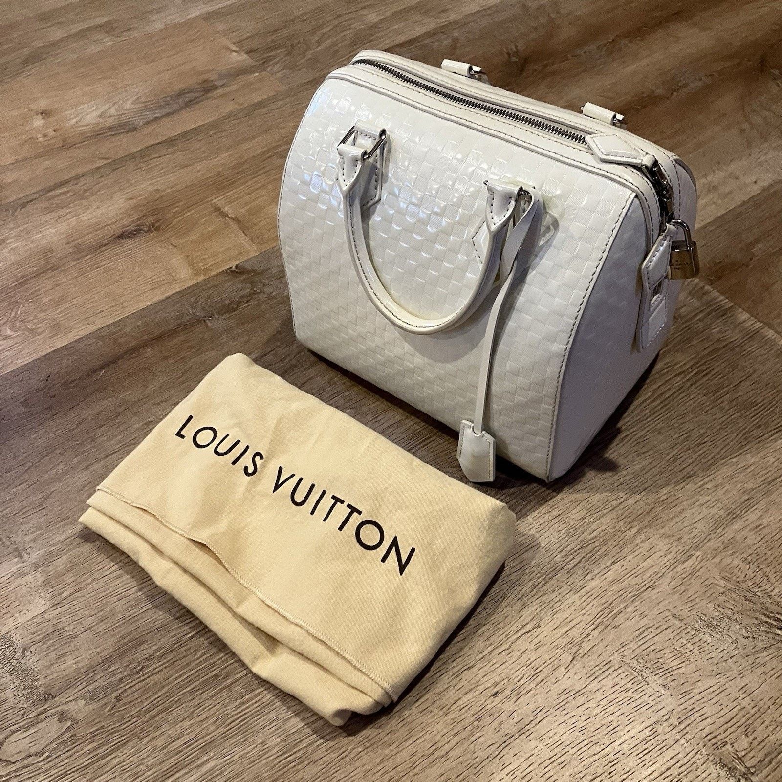 Louis Vuitton Damier Facet Speedy Cube White Cream Hand Bag