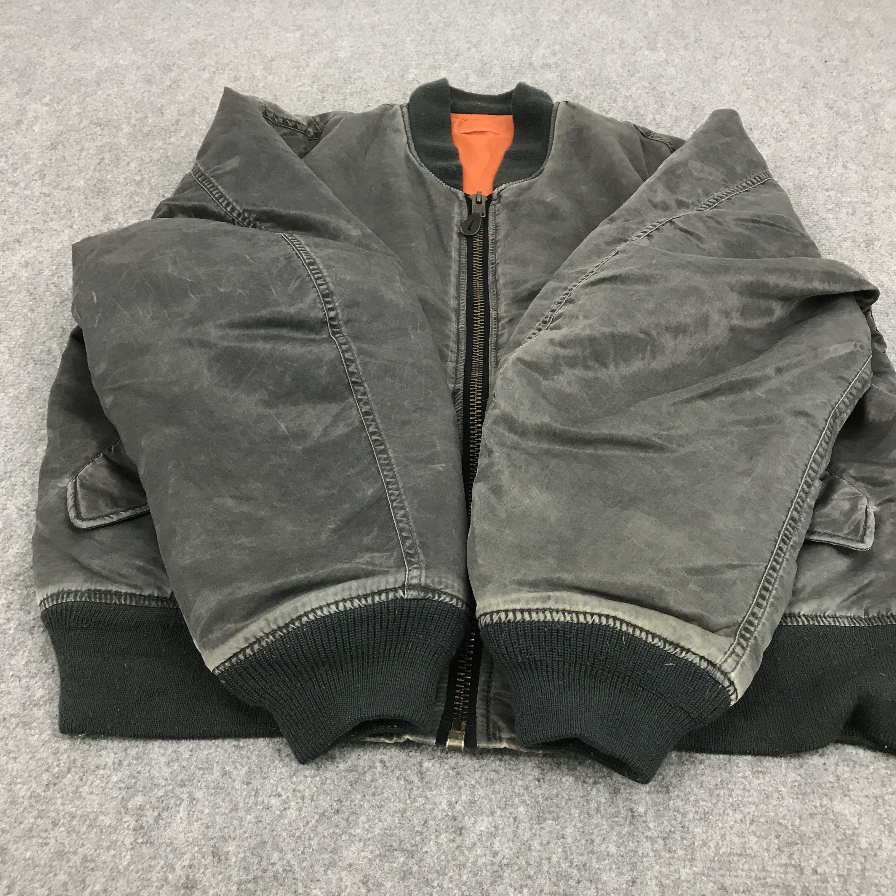 Japanese Brand BLACK FADED MA-1 STYLE BOMBERS JACKET Size US L / EU 52-54 / 3 - 7 Thumbnail