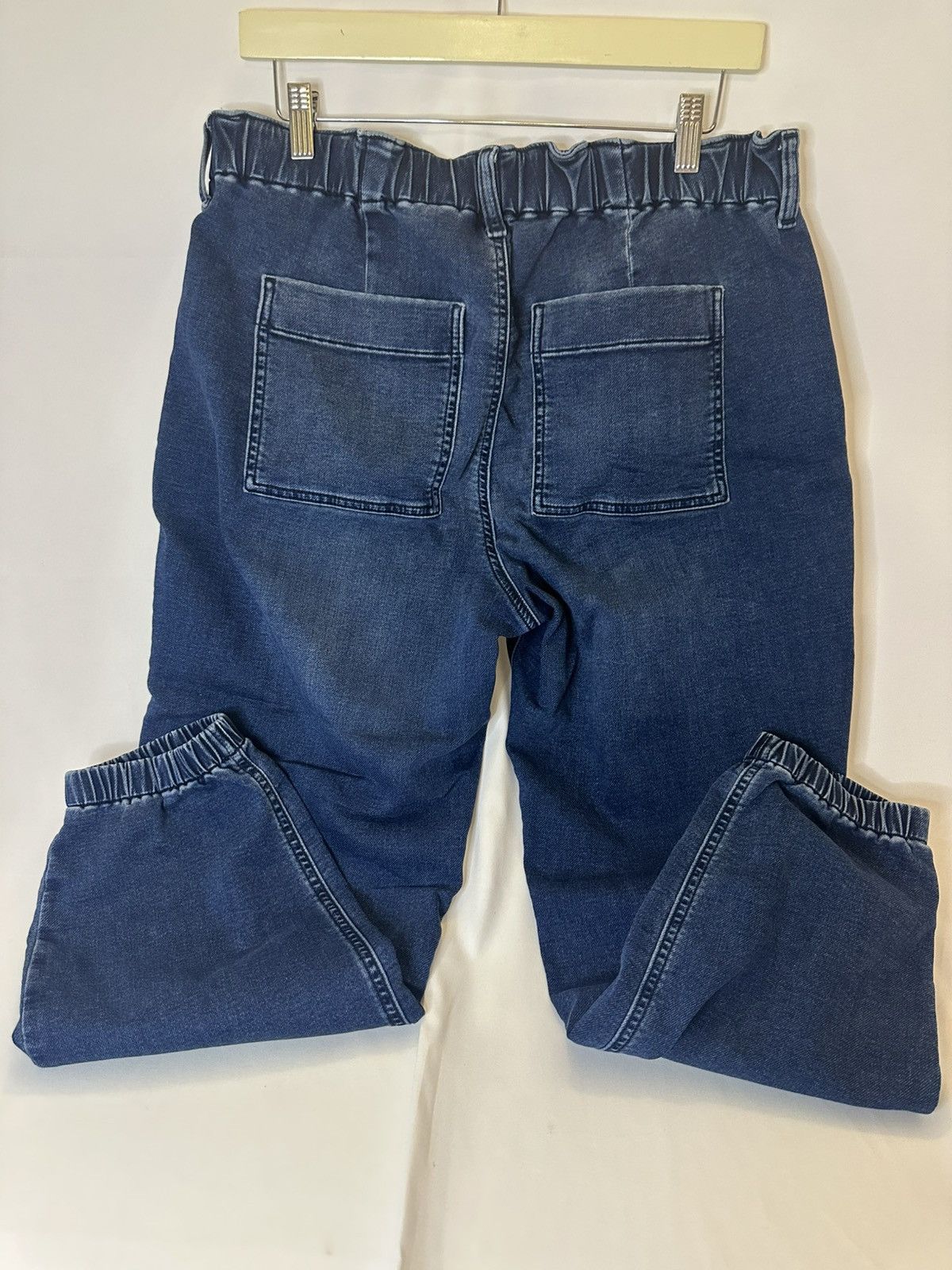 J.Crew J.Crew Women’s Utility Jogger Jean size 31 mid Rise, Denim Size 31" - 2 Thumbnail