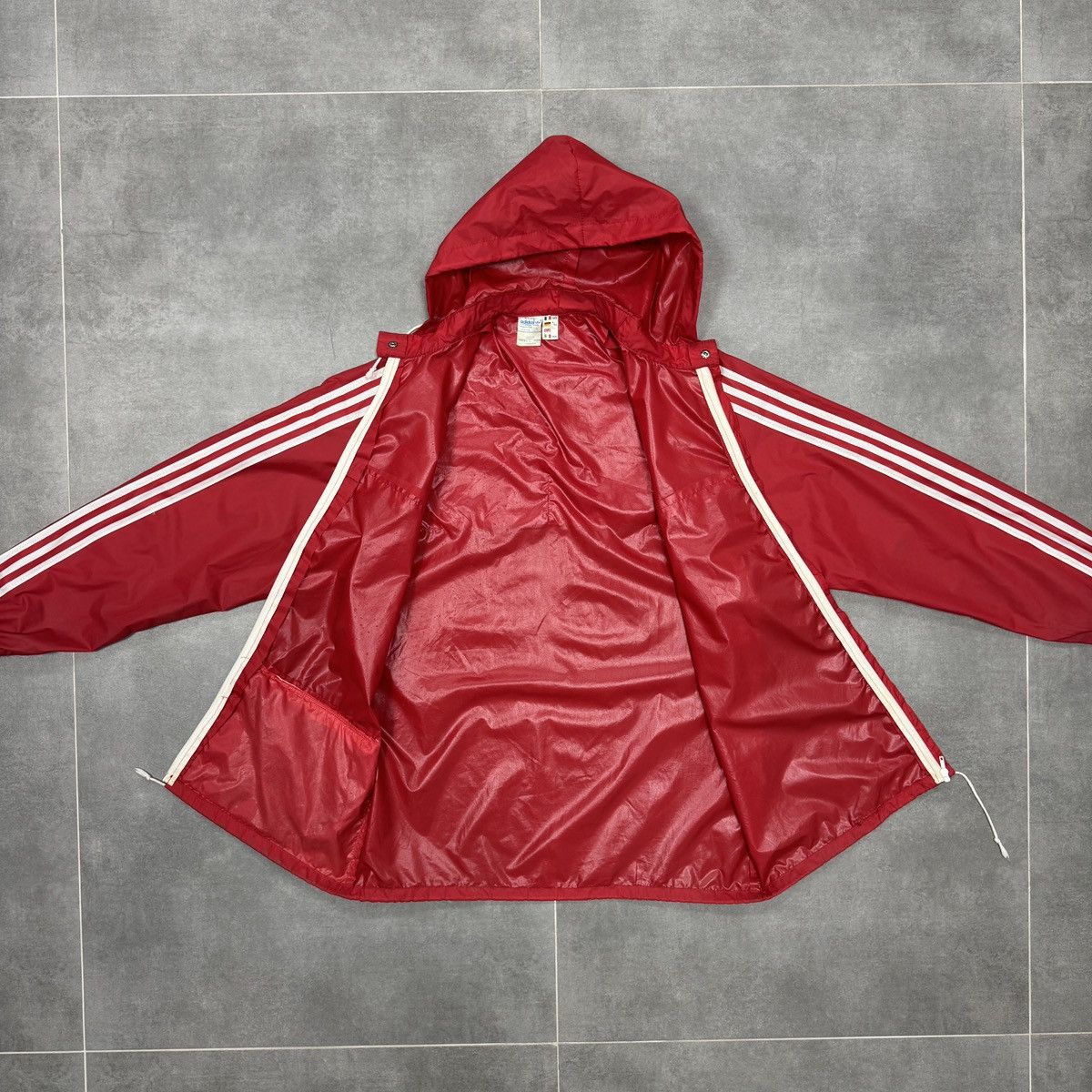 Adidas Vintage Adidas Ventex Nylon Lightweight Jacket Men Size S Size US S / EU 44-46 / 1 - 13 Thumbnail