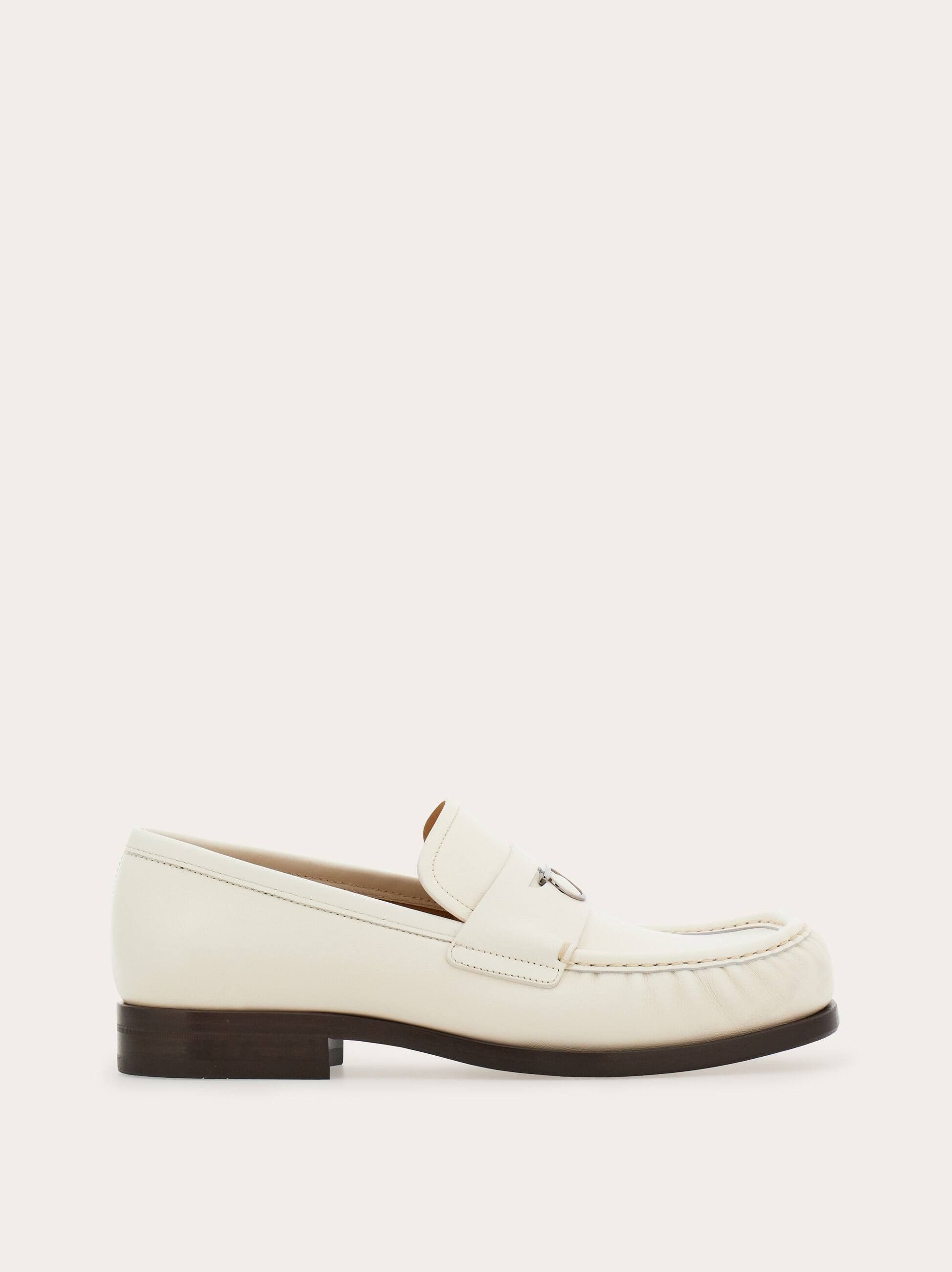 Salvatore Ferragamo o1s1rm0924 Leather Loafers in White Size US 12.5 / EU 45-46 - 1 Thumbnail