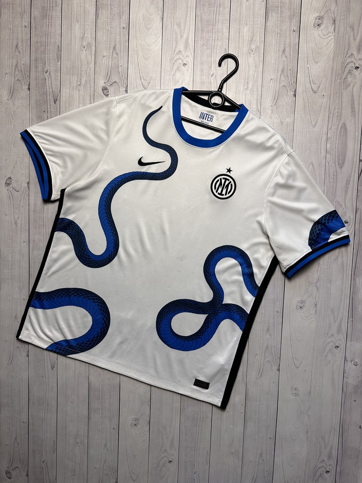 Vintage Nike Inter Milan soccer jersey size XL white snake