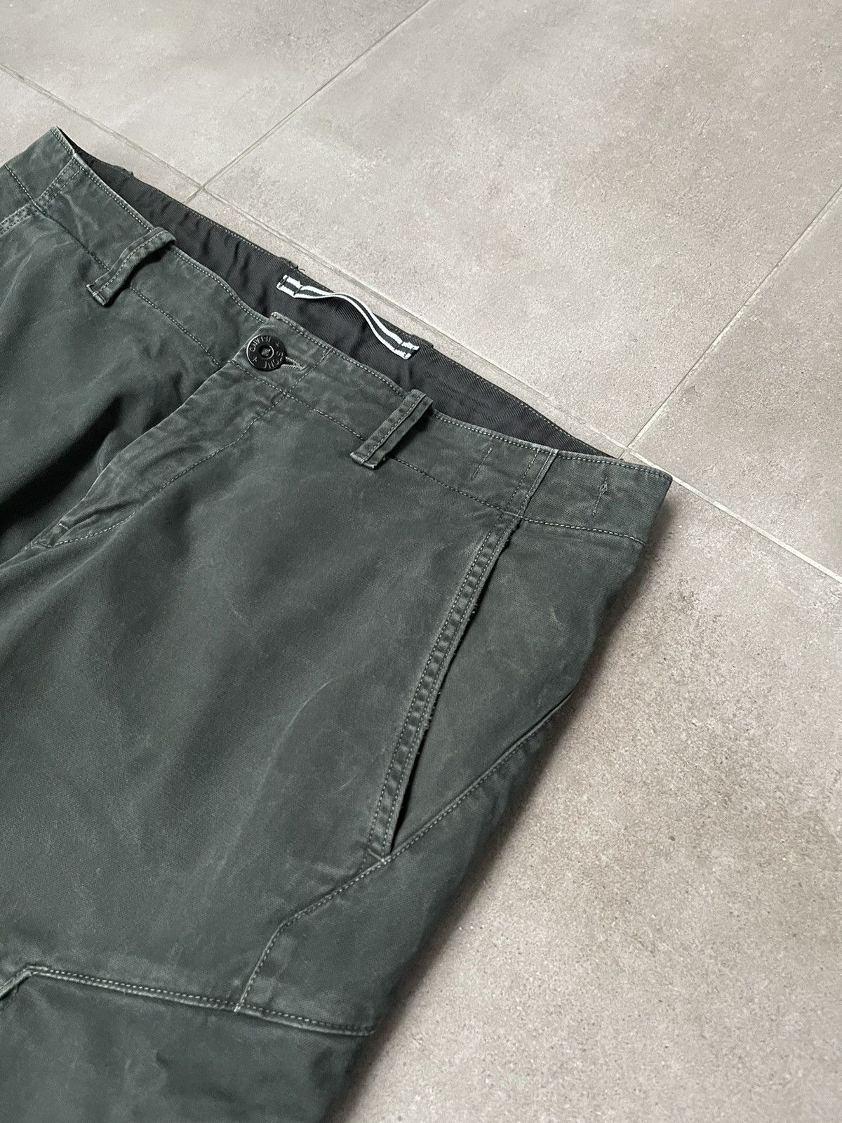 Stone Island SS20 Stone Island Washed Swamp Green Cargo Pants Size US 32 / EU 48 - 6 Thumbnail