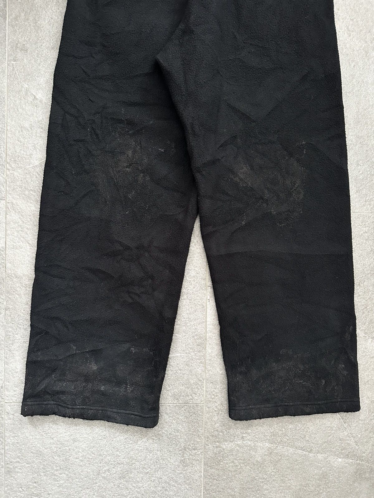 Balenciaga [S] Fall23 Runway Mud stained fleece sweatpants Size US 34 / EU 50 - 9 Thumbnail