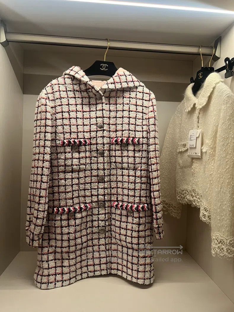 Chanel Chanel Coat Size XS / US 0-2 / IT 36-38 - 1 Thumbnail