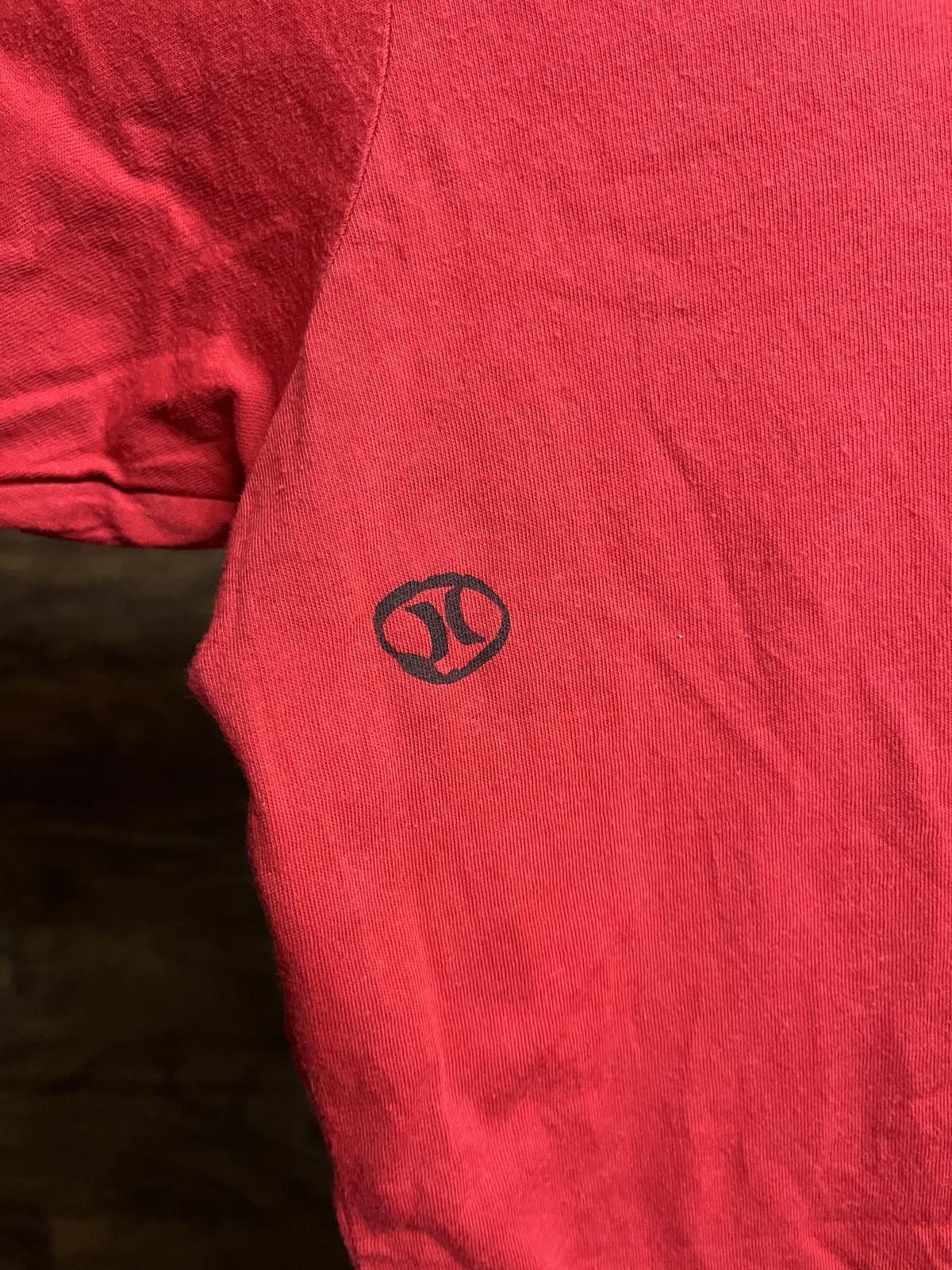 Hurley VTG Hurley Lion #9 T-shirt - Made in USA - Hurley Tee - L Size US L / EU 52-54 / 3 - 5 Thumbnail