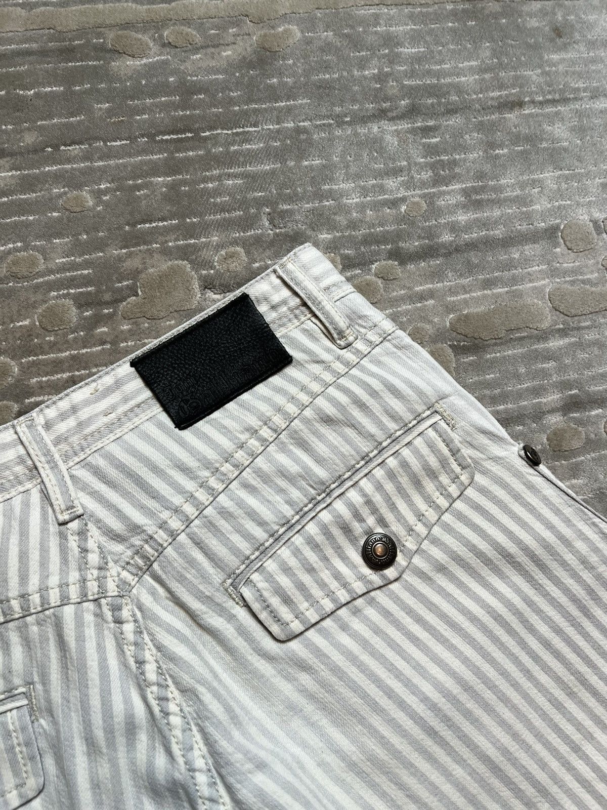 John Galliano Galliano designer shorts Italy luxury Size US 28 / EU 44 - 3 Thumbnail