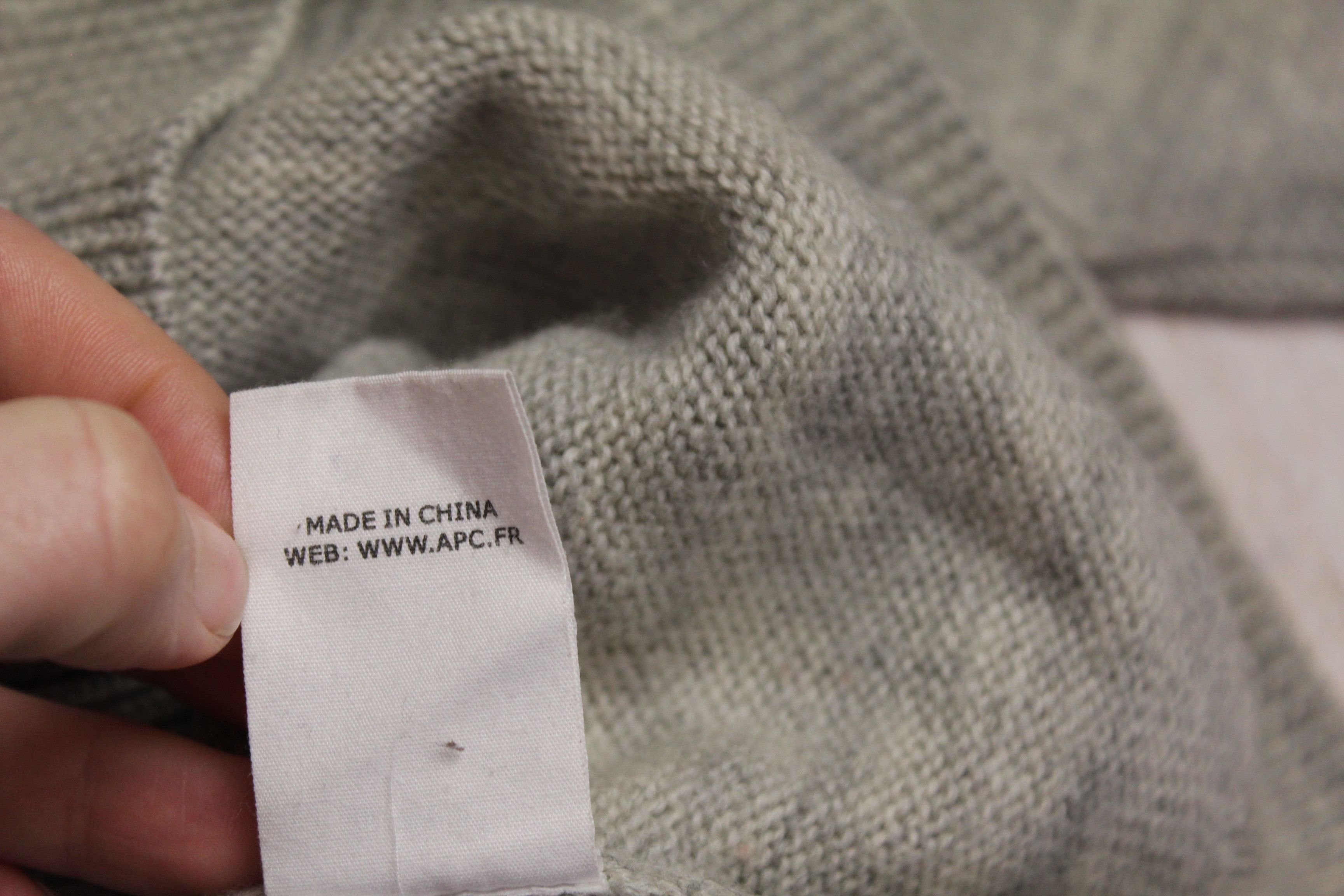 A.P.C. Women's A.P.C. V-neck Grey Wool Jumper Size S Size S / US 4 / IT 40 - 8 Thumbnail