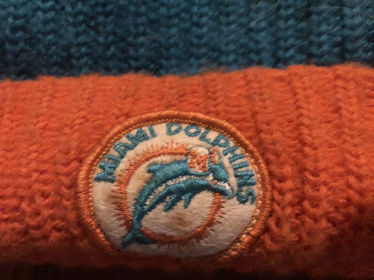 Vintage Vintage 70s Knit Miami Dolphins Beanie Size 26 - 2 Thumbnail