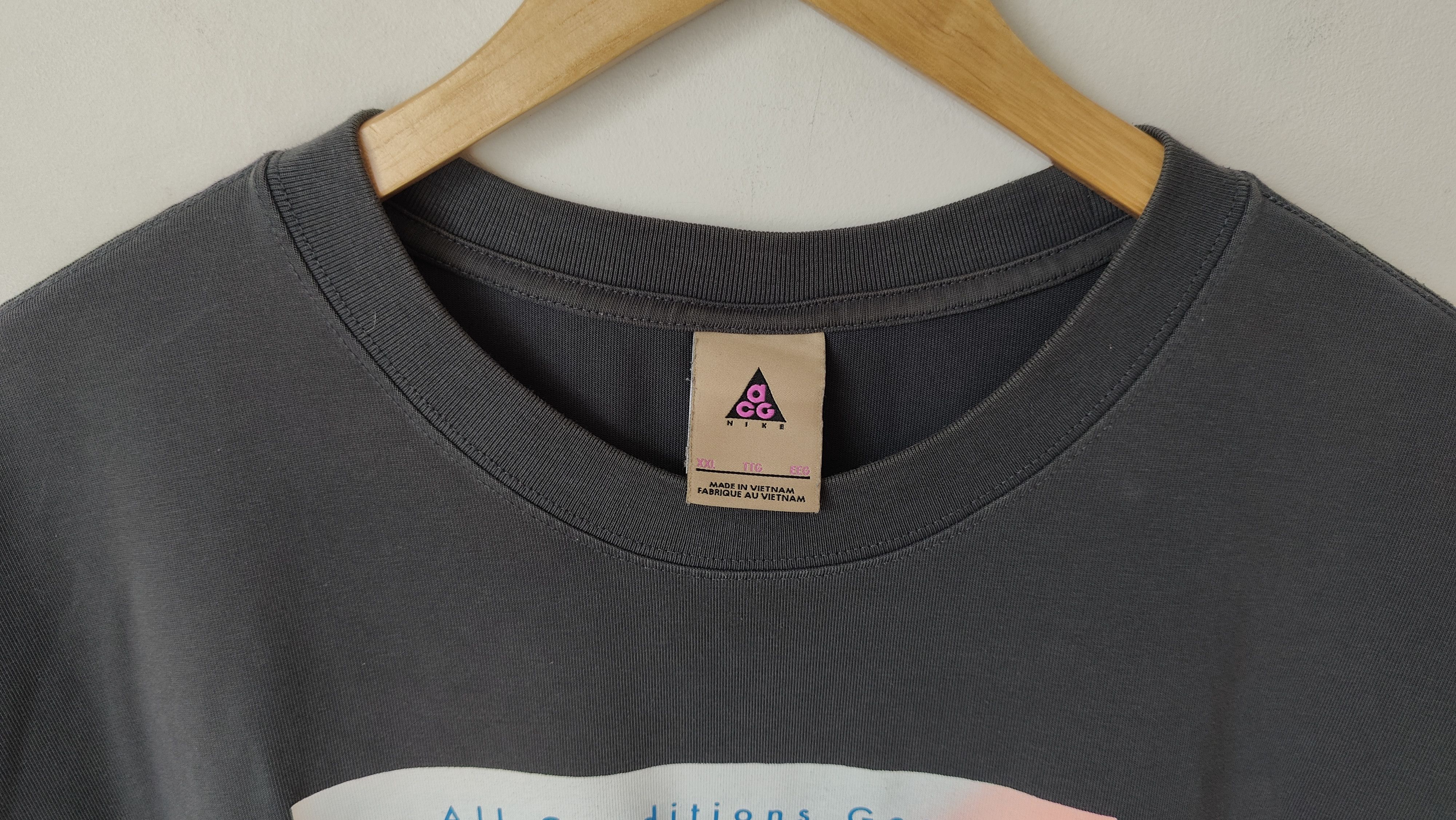 Nike Nike ACG Wyland Whales Tshirt Retro Size US XXL / EU 58 / 5 - 2 Thumbnail