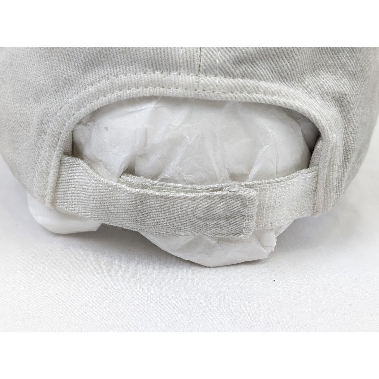 Balenciaga o1rshd1 Size: S / Logo Hat/Cap in White Size ONE SIZE - 15 Thumbnail