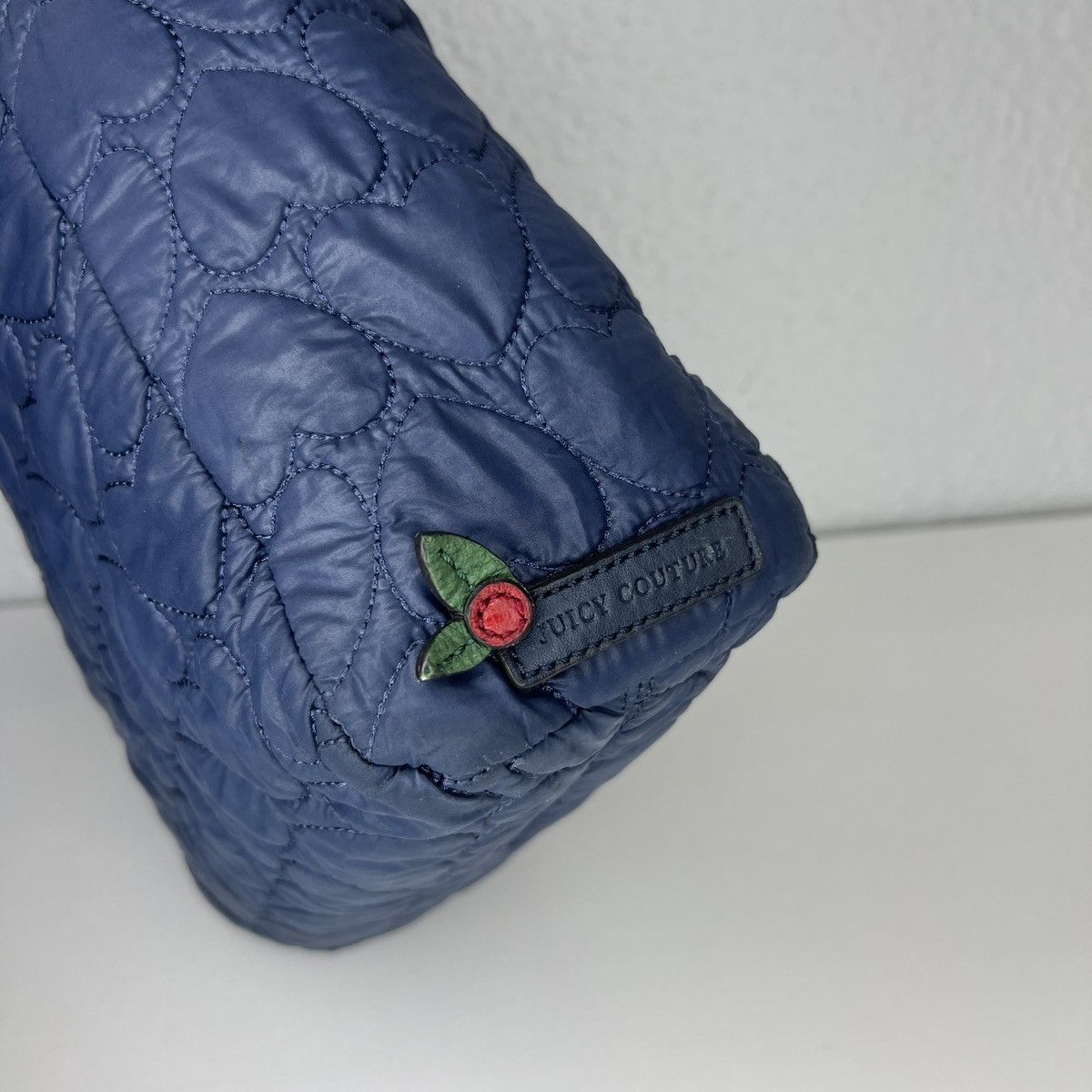 Juicy Couture Juicy Couture Shoulder Handle Tote Bag Quilted Hearts Cherry Size ONE SIZE - 6 Thumbnail