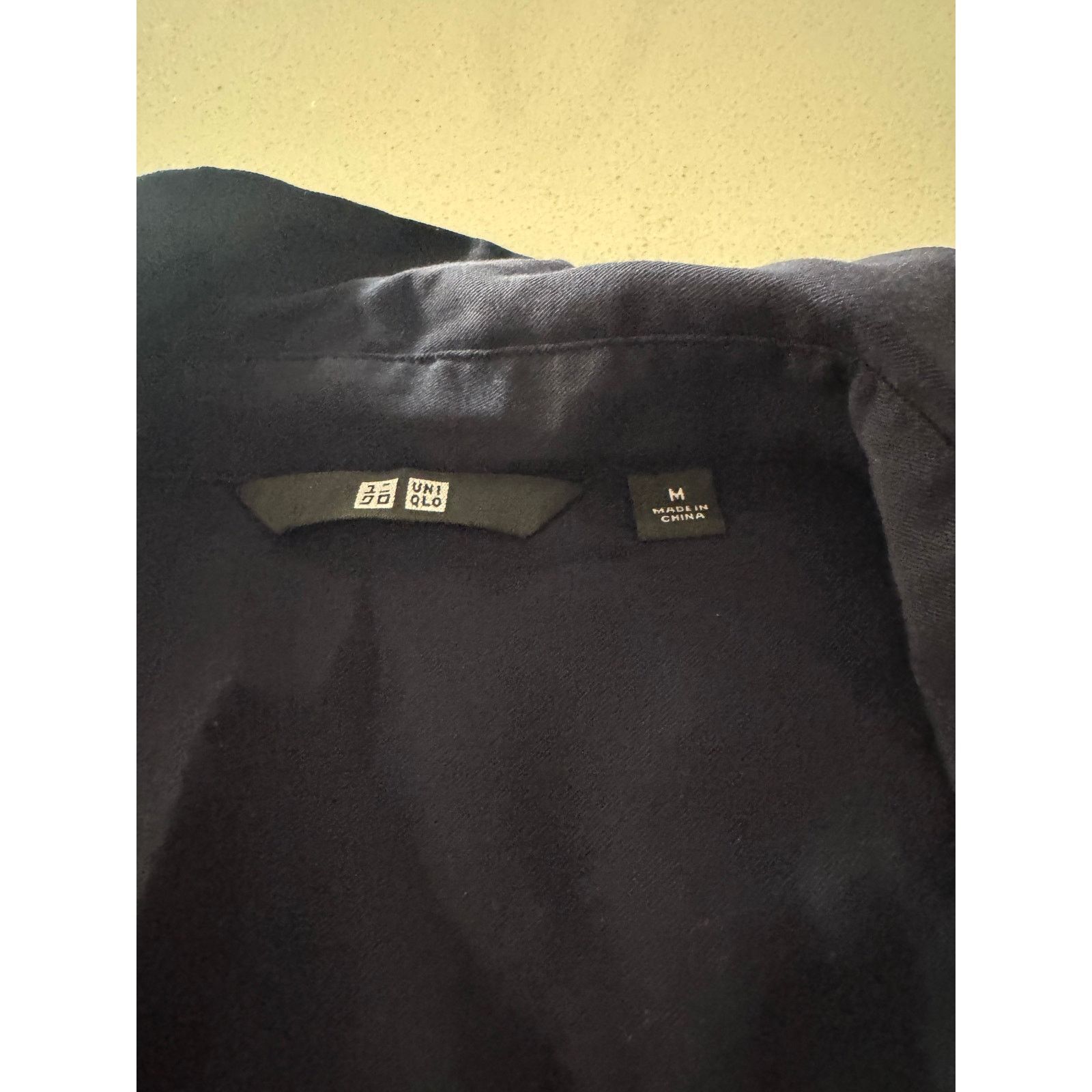 Uniqlo UNIQLO button blouse Size M / US 6-8 / IT 42-44 - 2 Thumbnail