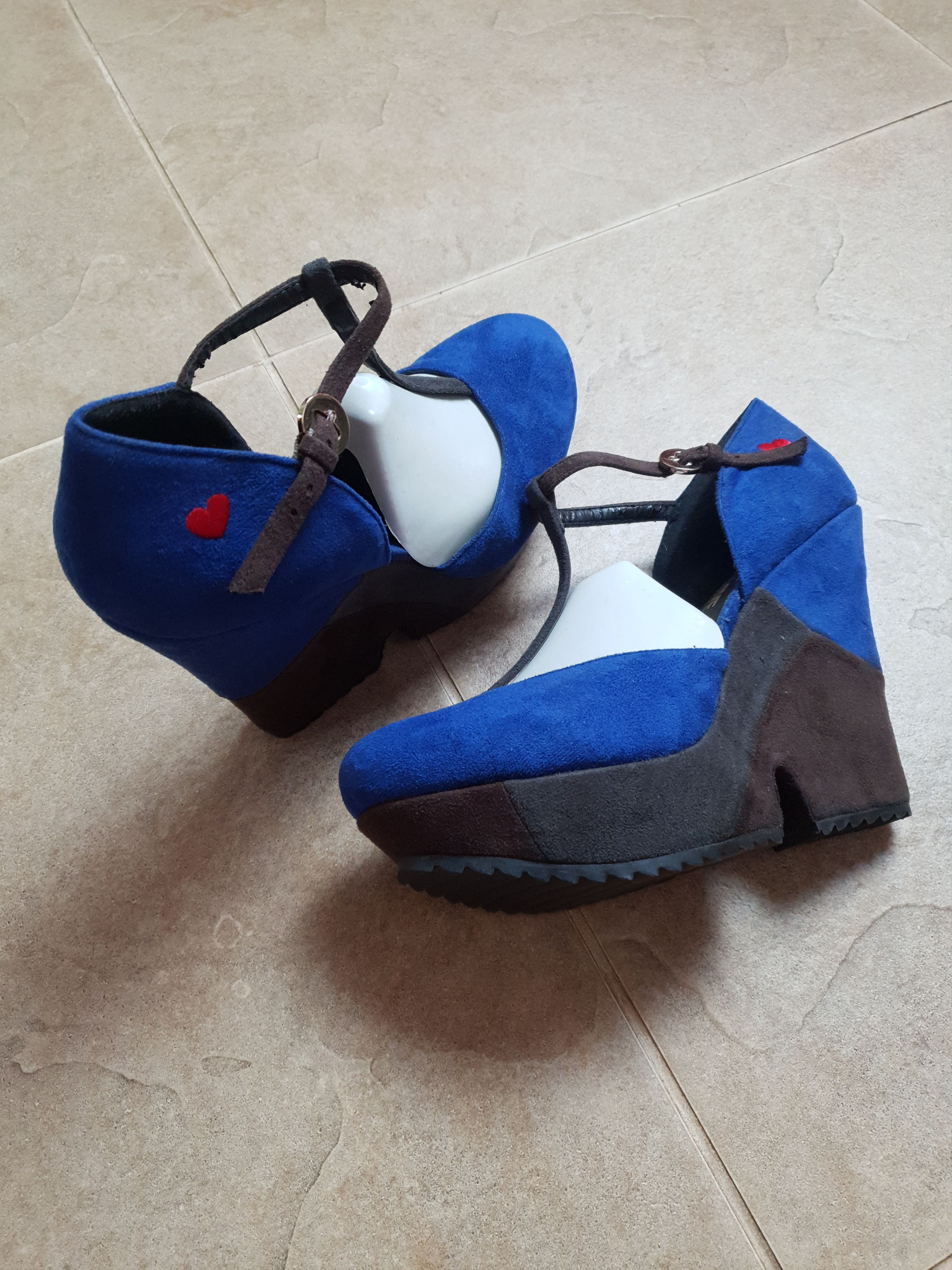Moschino women's shoes Love Moschino blue platform shoes, size 38 Size US 7 / IT 37 - 17 Thumbnail