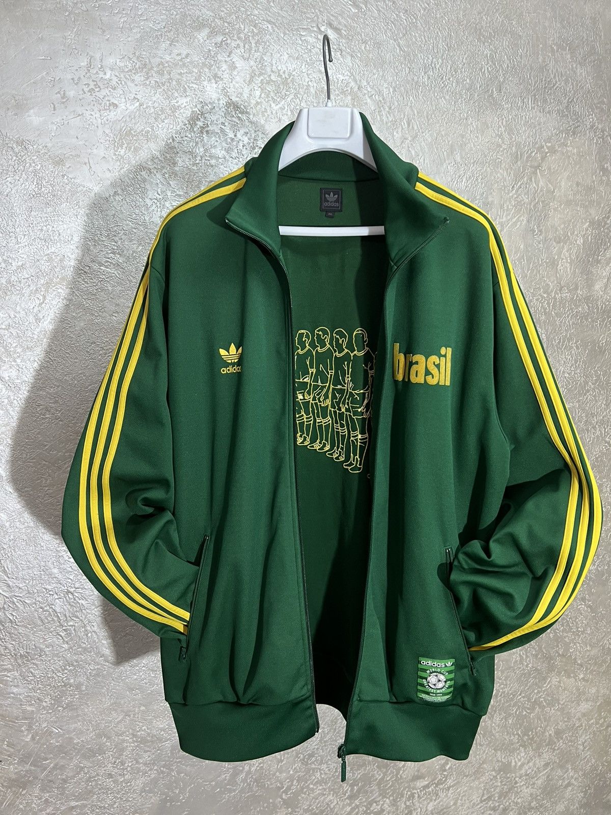トップス 00s adidas BRASIL Track Jacket M Y2K 00s Adidas x Brasil Green & Yellow Track Jacket - M – Rokit