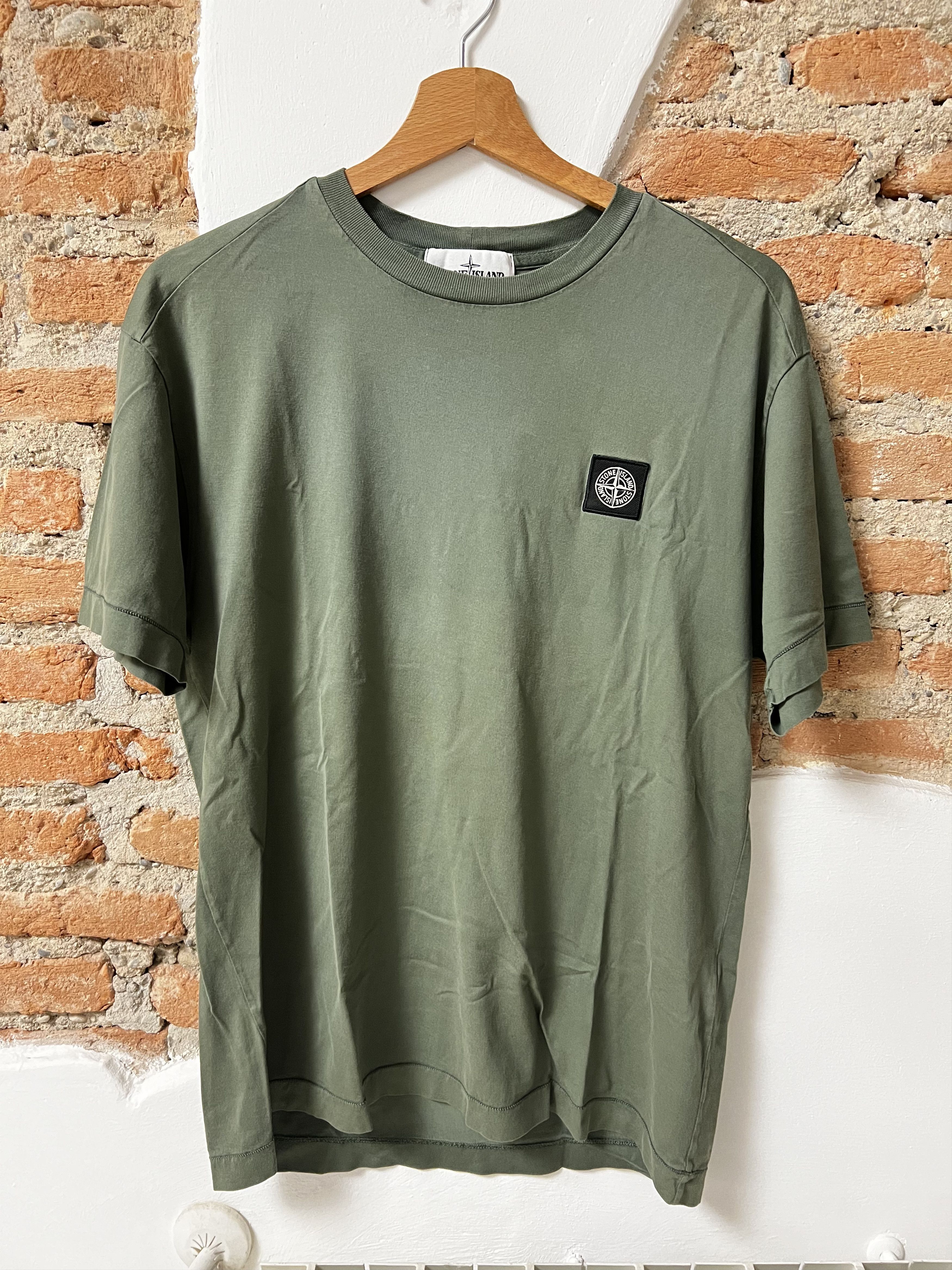 image of Stone Island Logo T-Shirt in Green, Men's (Size Small)