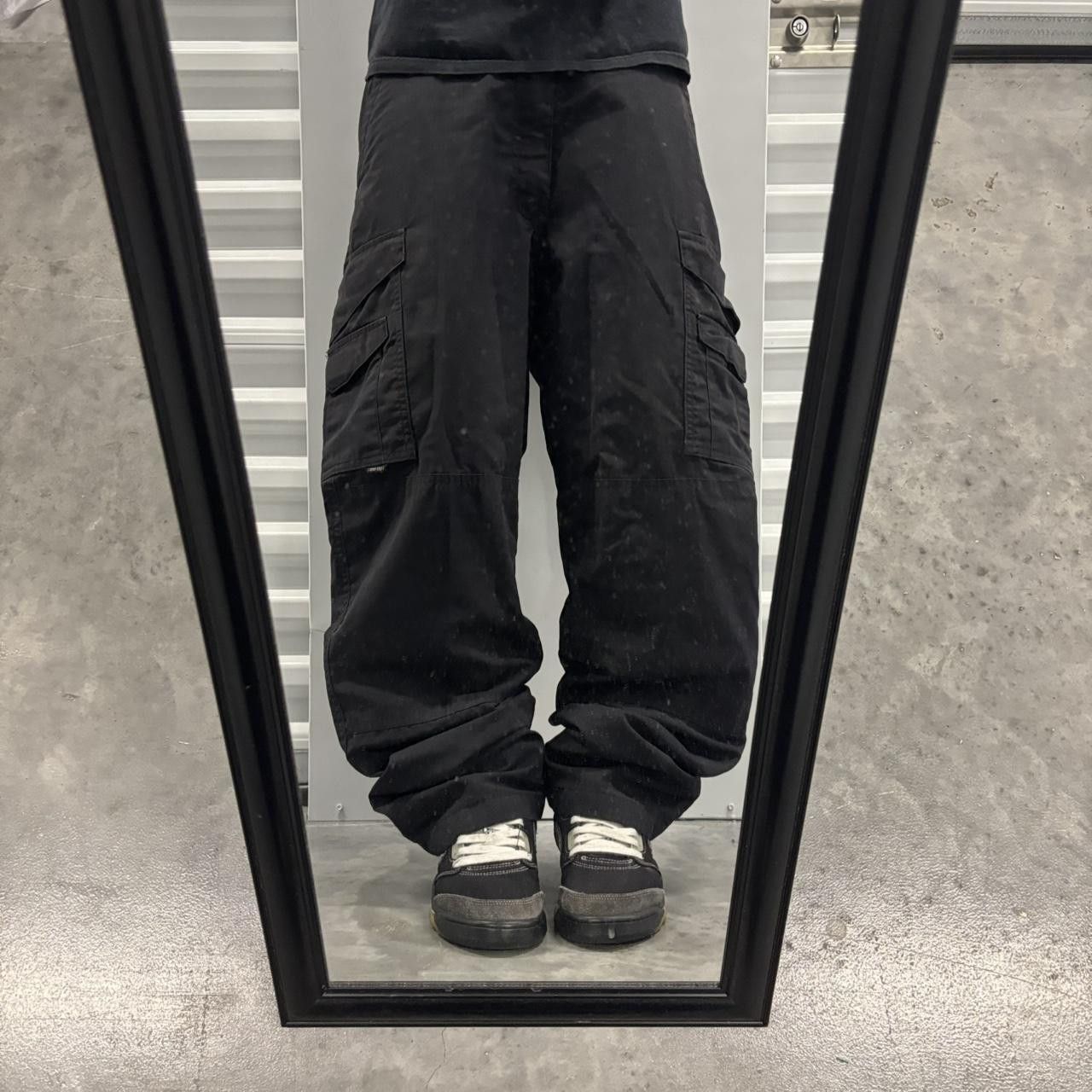 Japanese Brand × Vintage Crazy Vintage Y2K/2000s Baggy Black Streetwear Workwear Skater Cargo Pants! Size US 34 / EU 50 - 1 Thumbnail