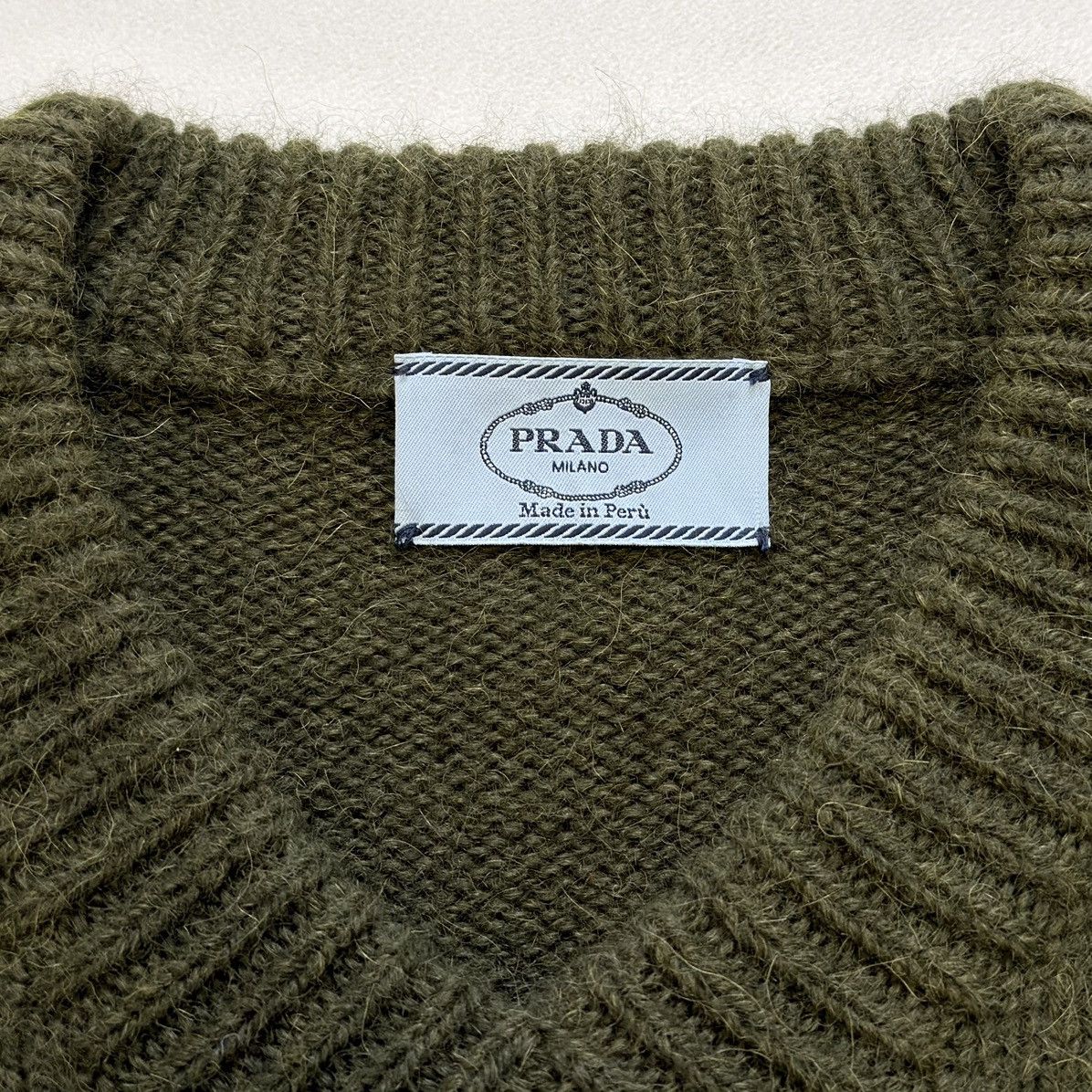 Prada A/W 10 ‘Moss Green’ Alpaca Wool Sweater Size US M / EU 48-50 / 2 - 4 Thumbnail