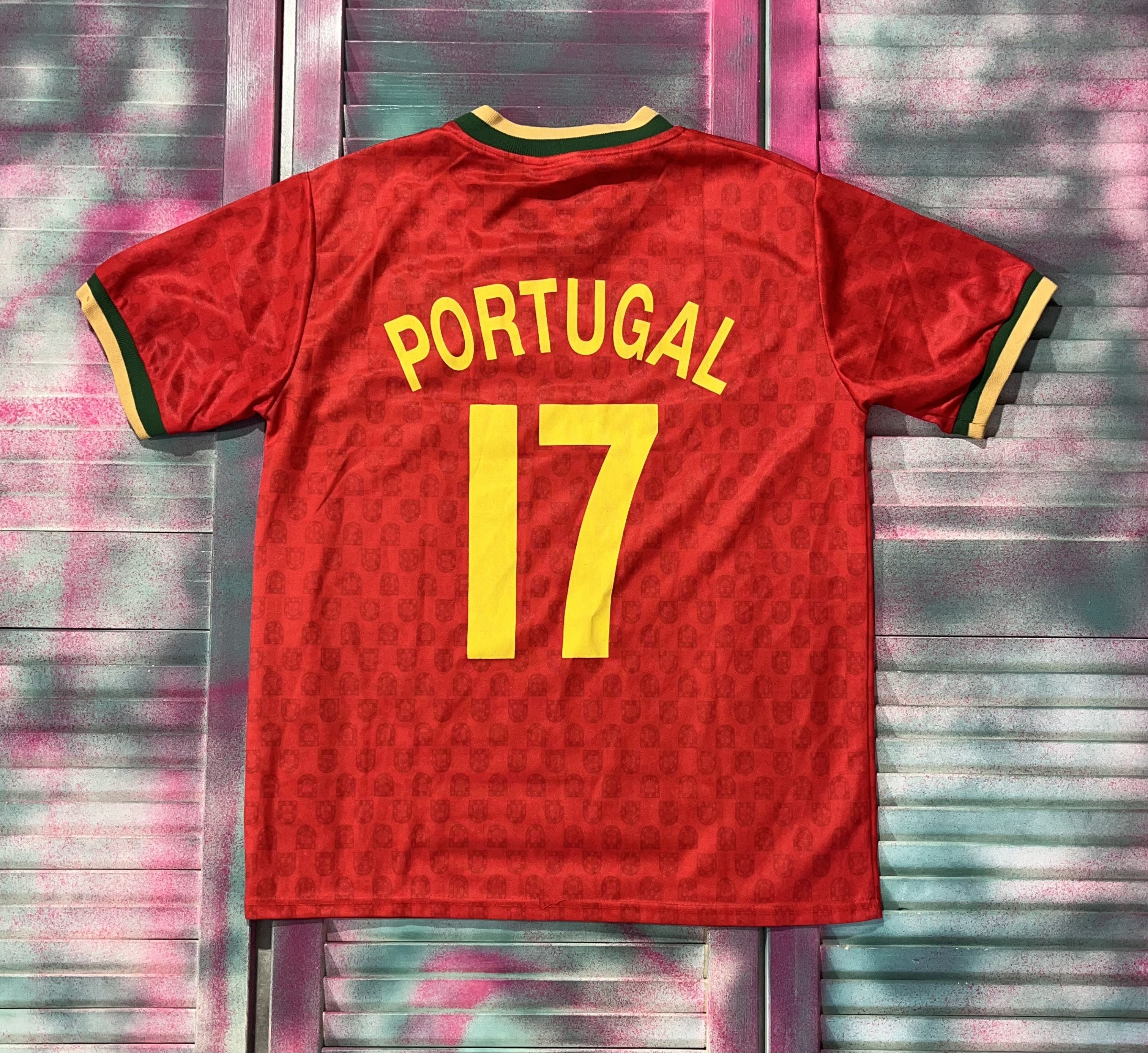 Vintage Rare Vintage Tee Shirt Soccer Portugal 17 Cristiano Ronaldo Size US M / EU 48-50 / 2 - 1 Thumbnail