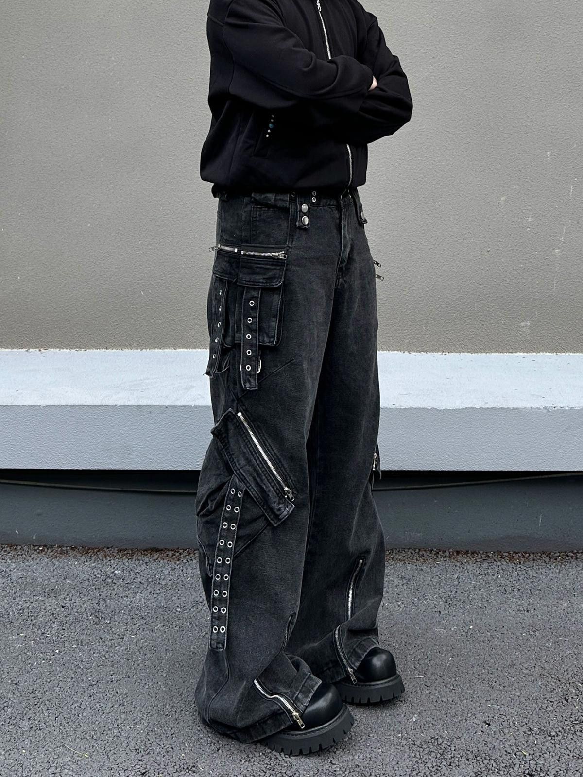 Japanese Brand Black Wide Leg Cargo Pants with Zipper and Strap Details Size US 32 / EU 48 - 1 Thumbnail