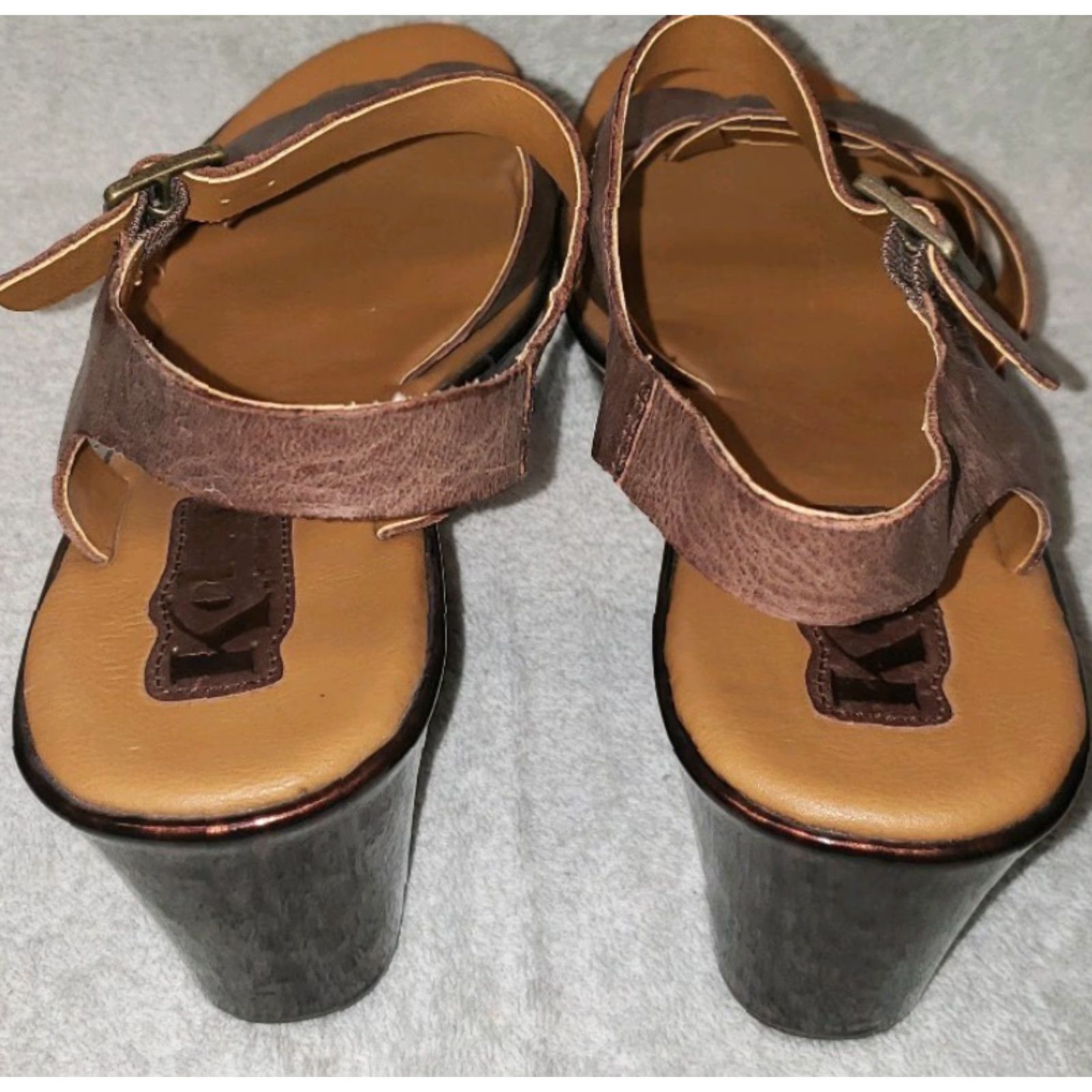 Vintage Korks Women's T-strap Wedge Sandal Leather Upper, Brown Glossy Leopard Pattern, Size 9M, Buckle, Wedge Heel, Medium Cushioning, Vintage No Size US 9 / IT 39 - 6 Thumbnail