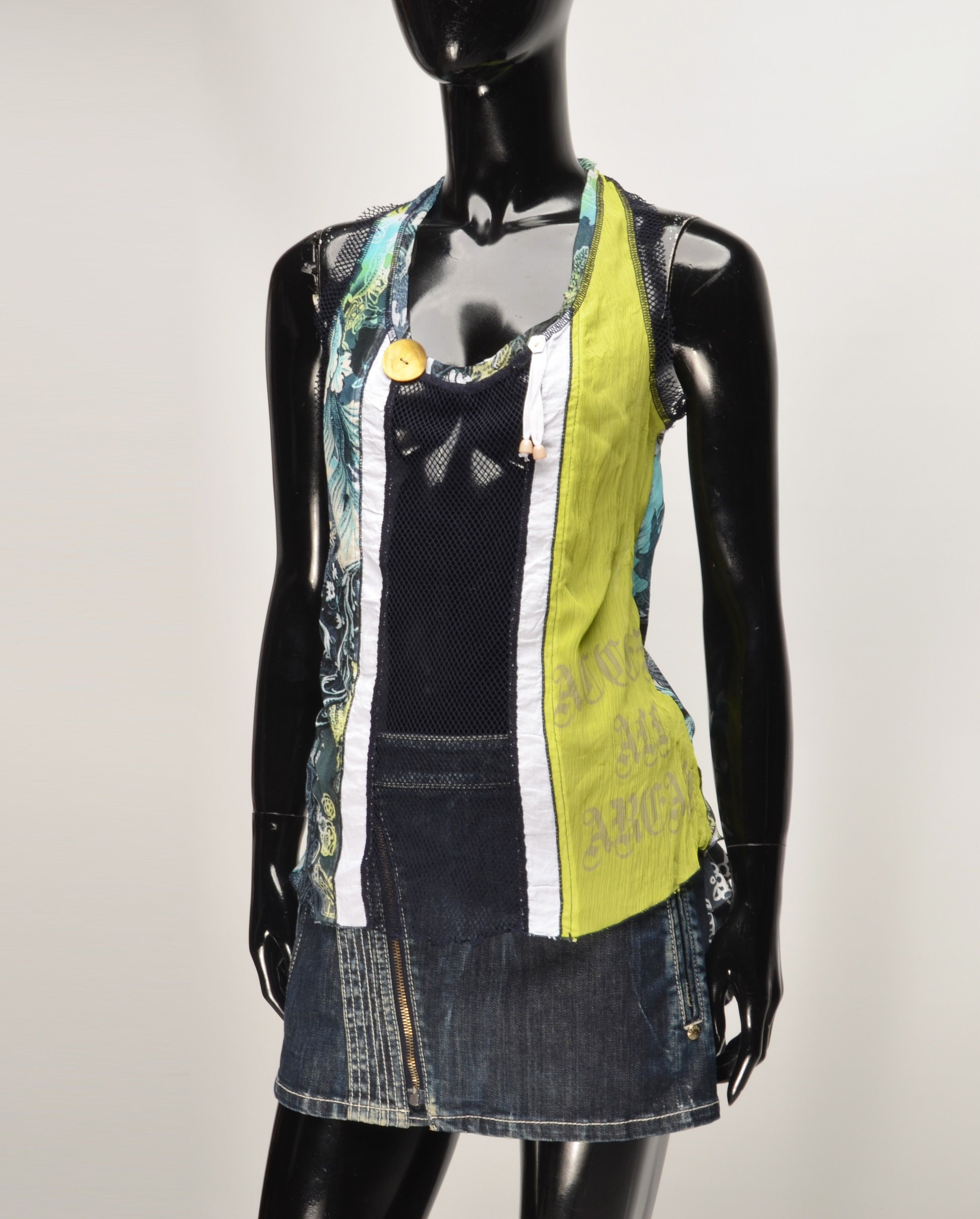 Vintage Vintage Italian Y2K Grunge Patchwork Mesh Tank Top Size L / US 10 / IT 46 - 2 Thumbnail