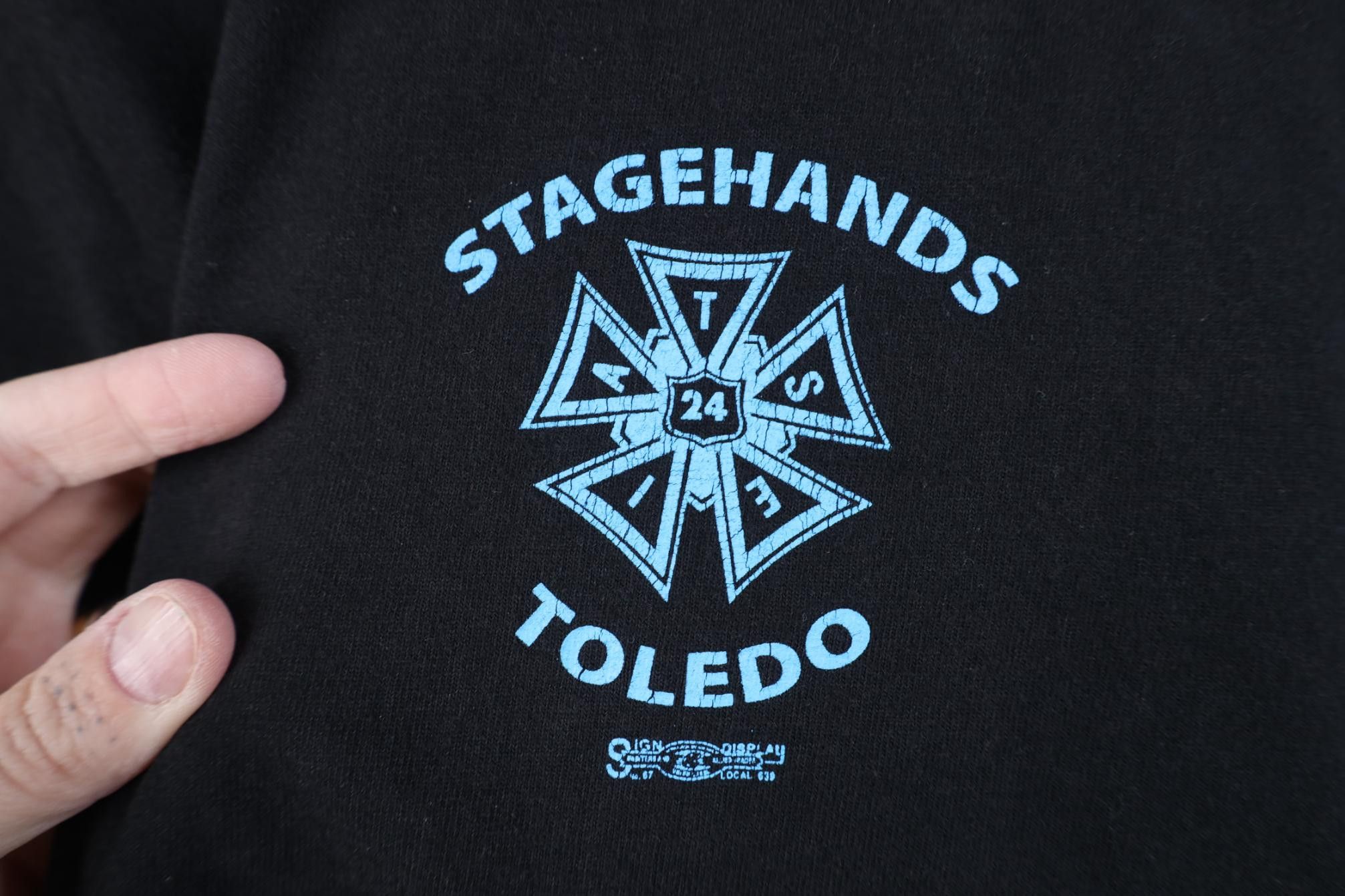 Vintage Vintage 90s Local 24 Union IATSE Stagehands Toledo T-Shirt Size US L / EU 52-54 / 3 - 4 Thumbnail